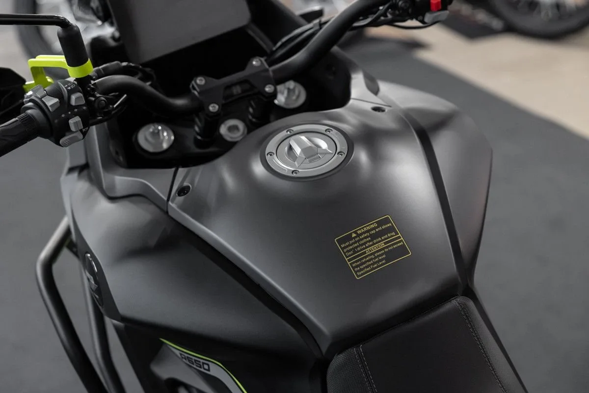 QJ Motor SVT 650 X