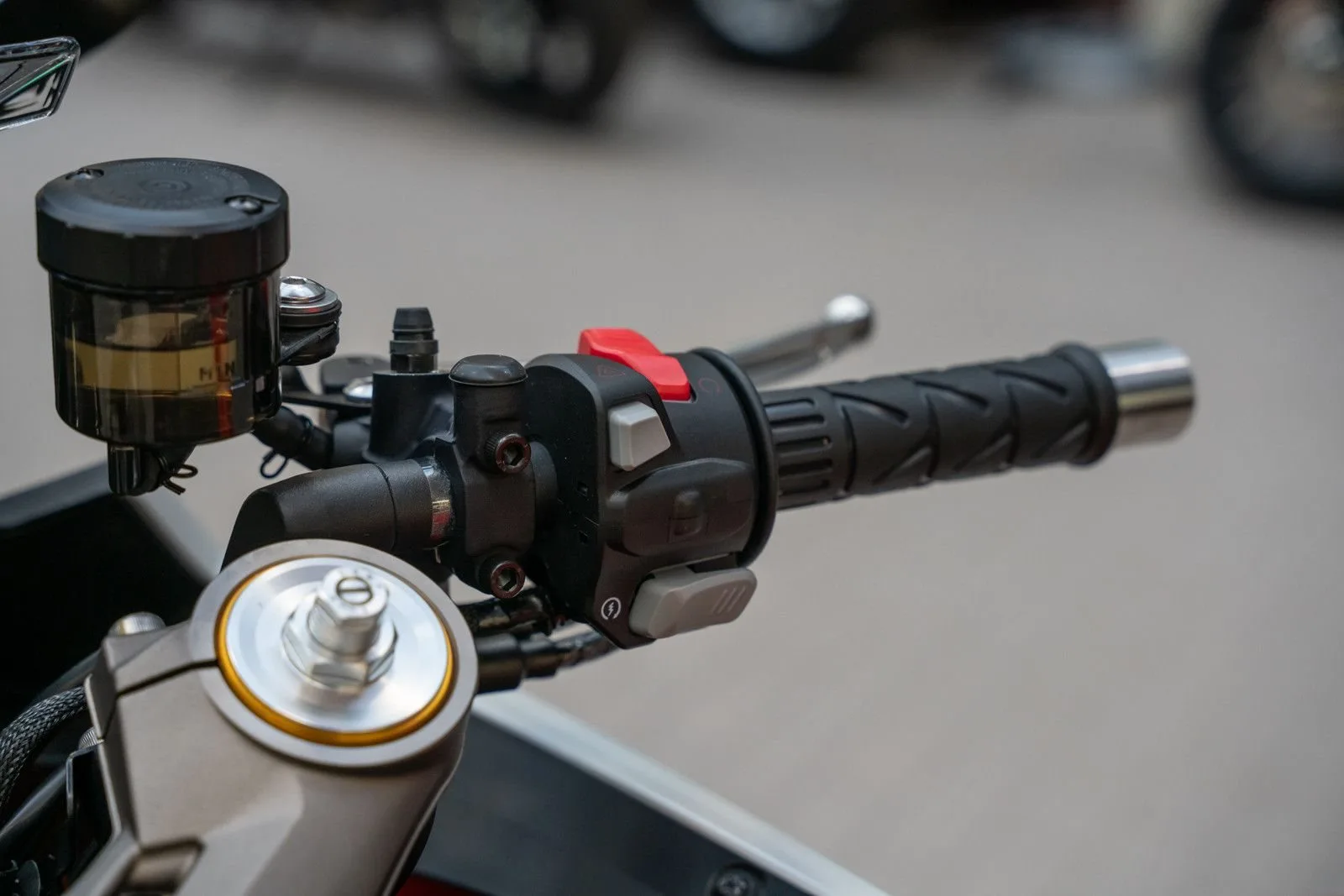 Mash Cafe Racer 125 Silver Edition