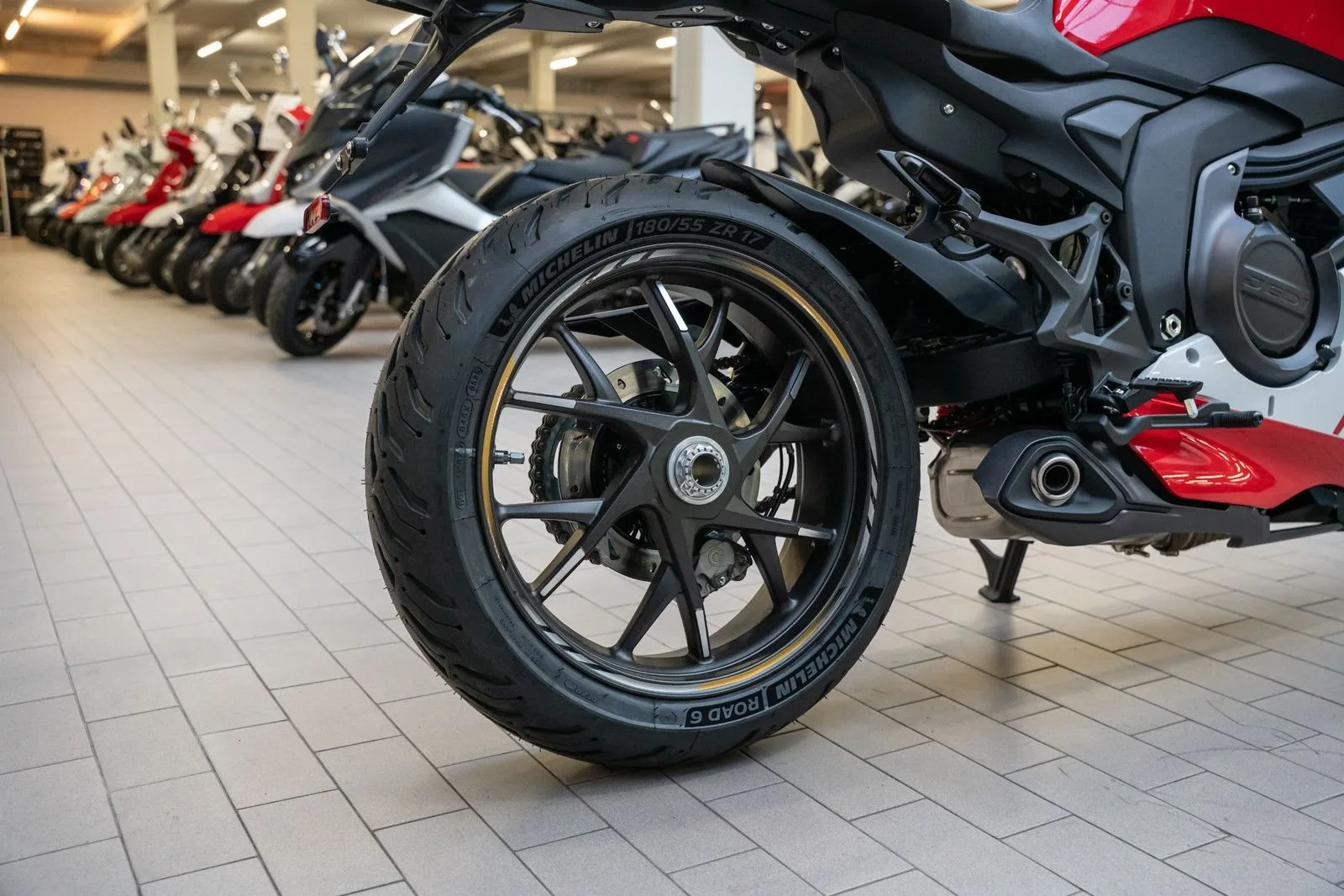 Mash Cafe Racer 125 Silver Edition