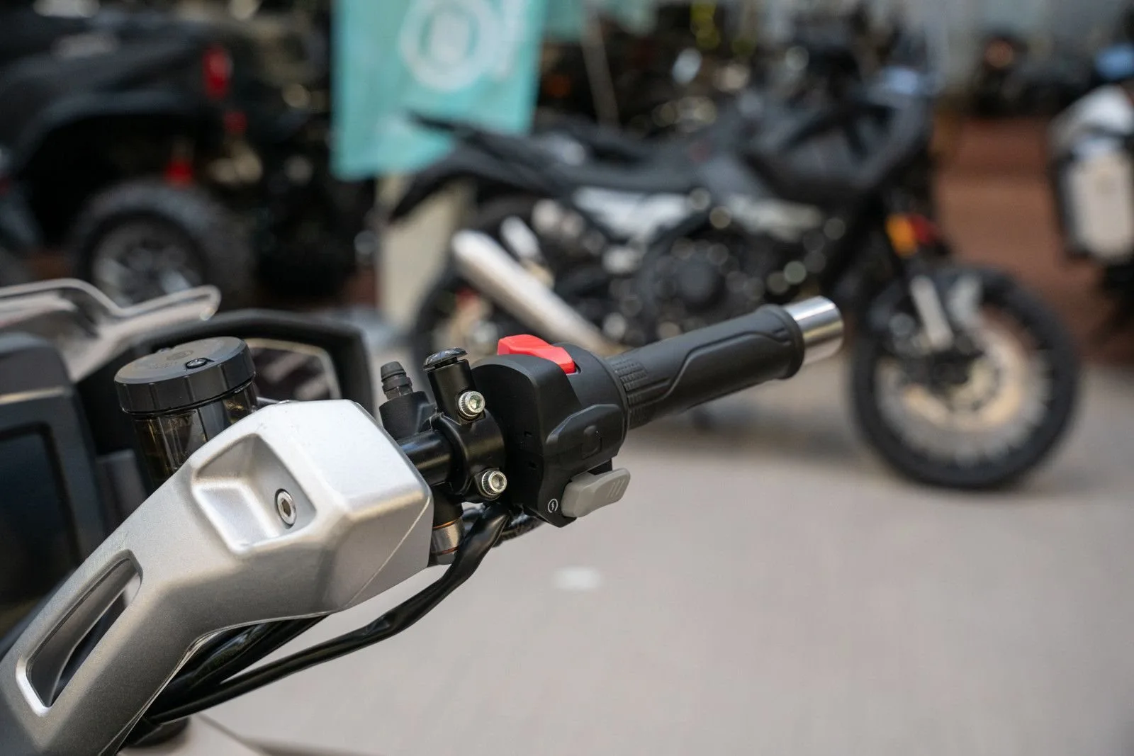 Mash Cafe Racer 125 Silver Edition