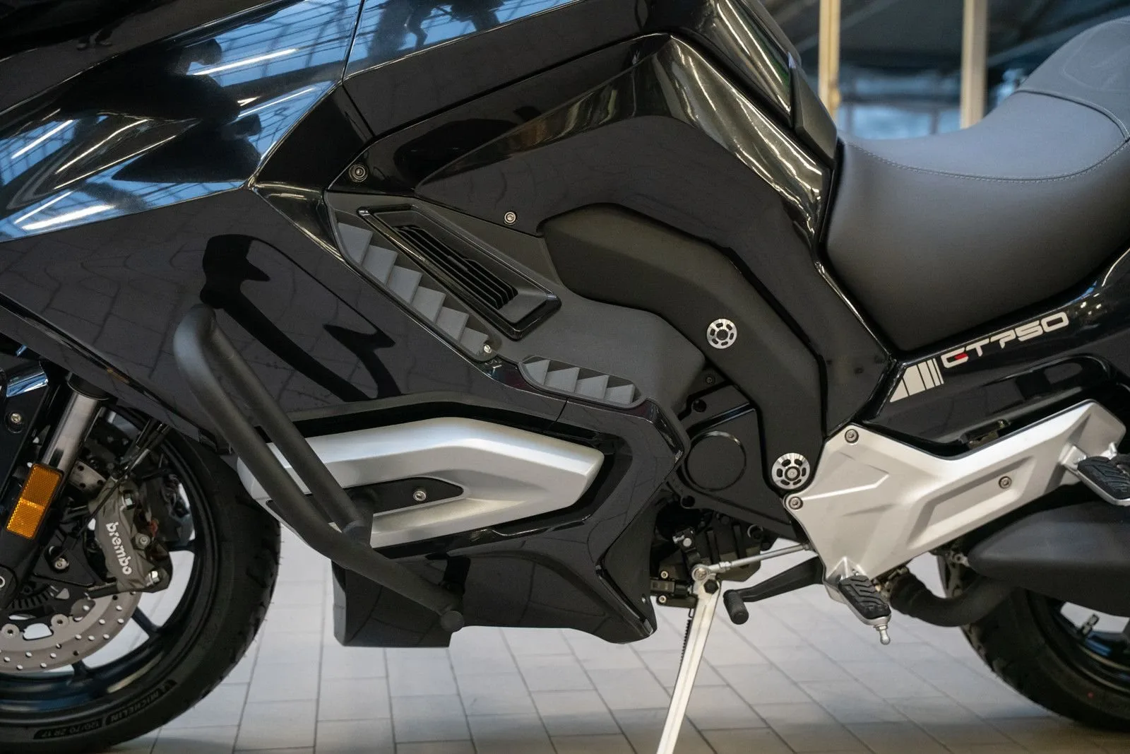 Mash Cafe Racer 125 Silver Edition