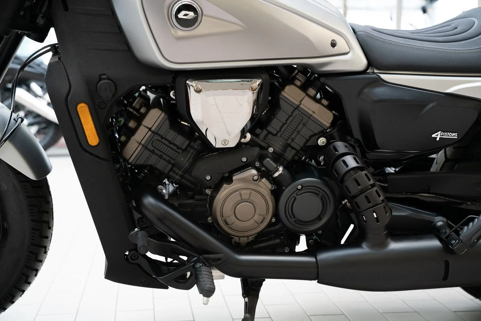 QJ Motor SRV 600V