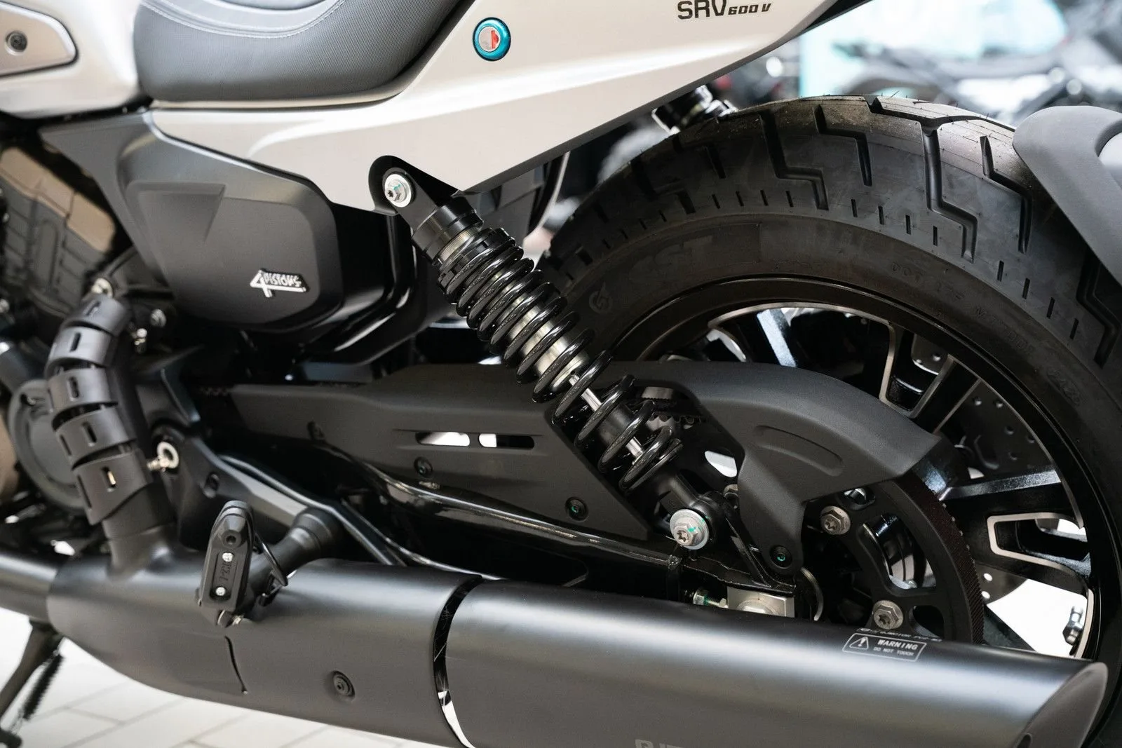 QJ Motor SRV 600V