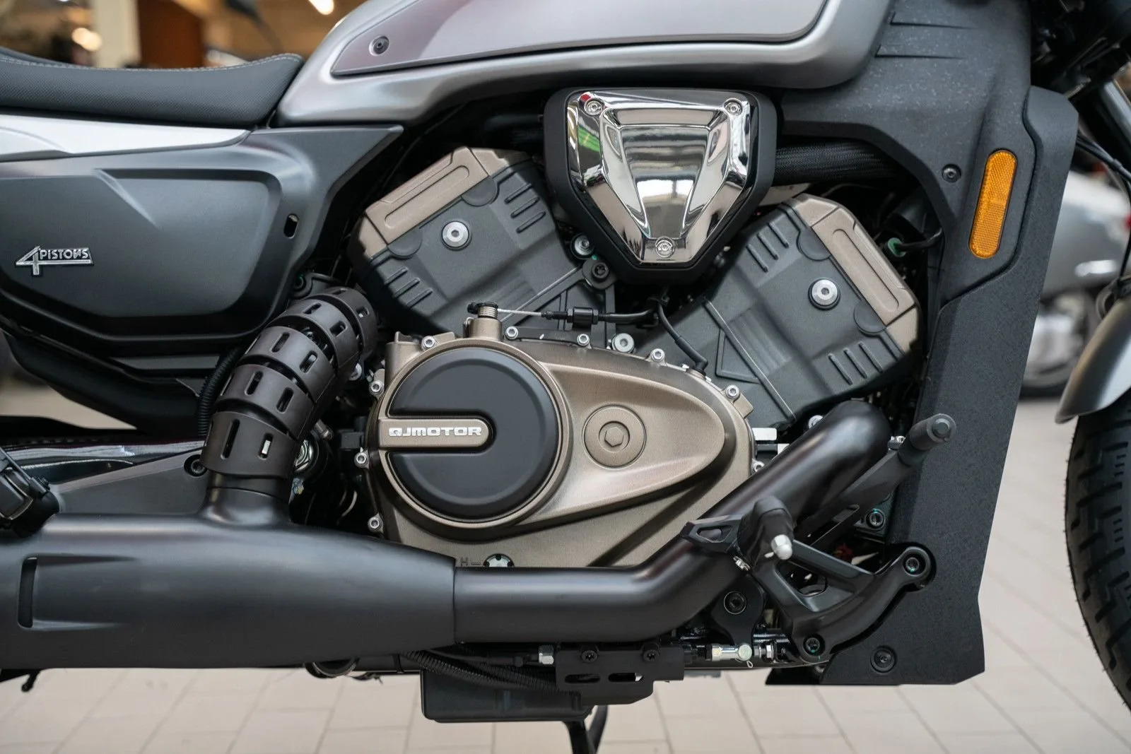 QJ Motor SRV 600V