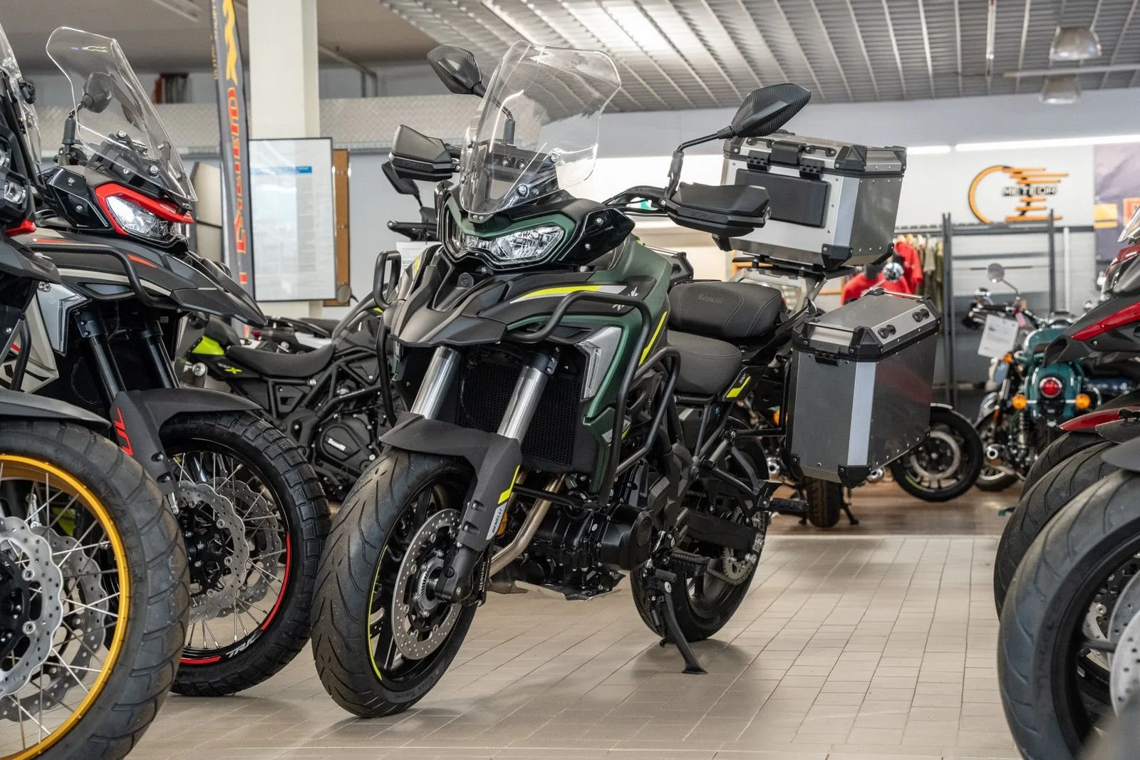 Benelli TRK 702