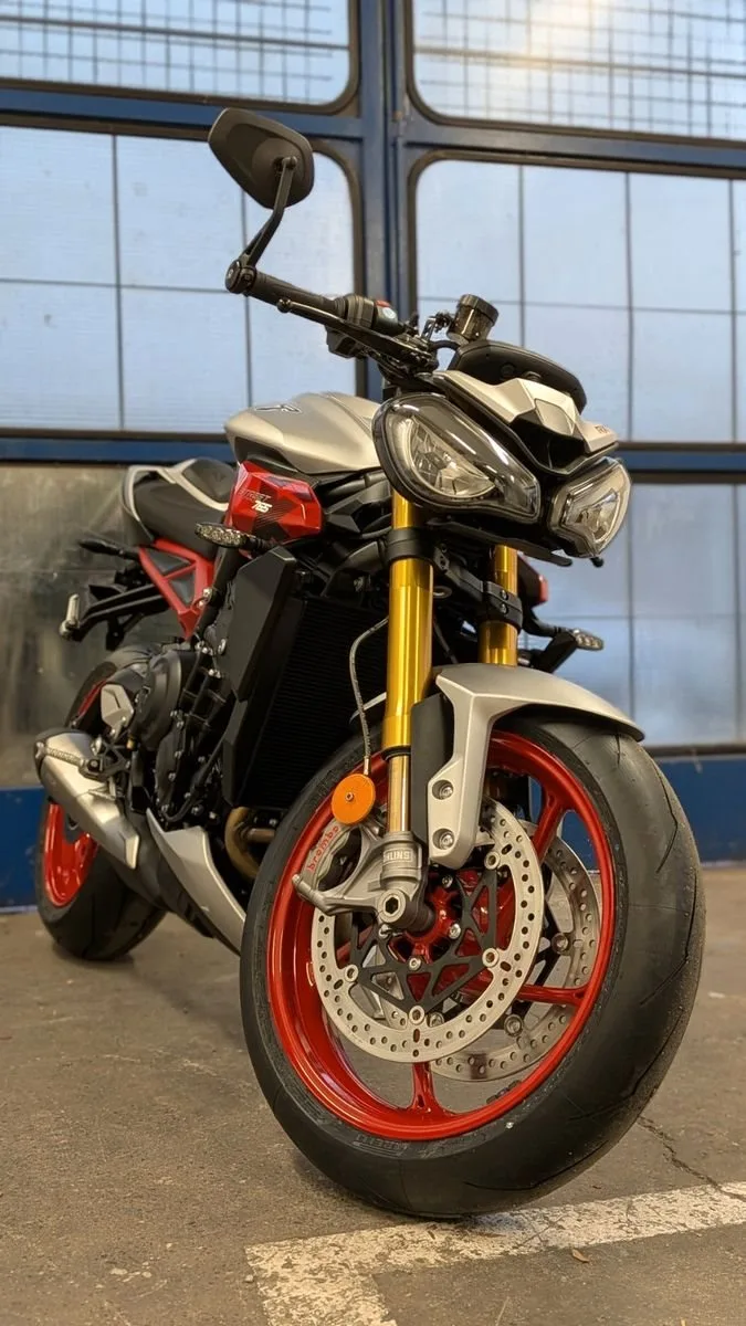 Triumph Street Triple 765 RX