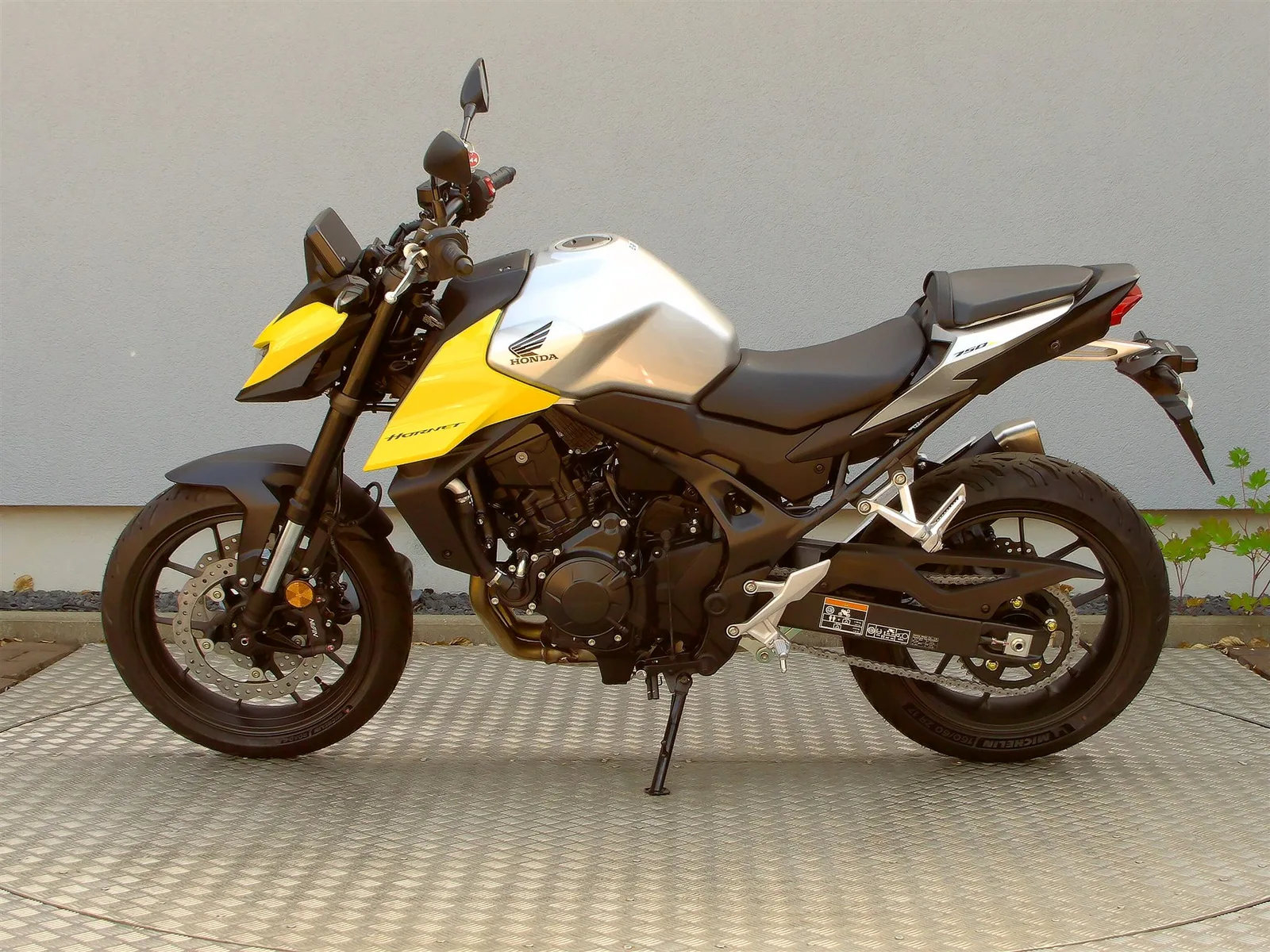 Honda CB750 Hornet