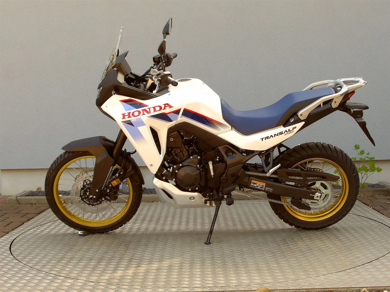 Honda XL750 Transalp E-Clutch # 6 Jahre Garantie # \*50/50 Finanzierung
