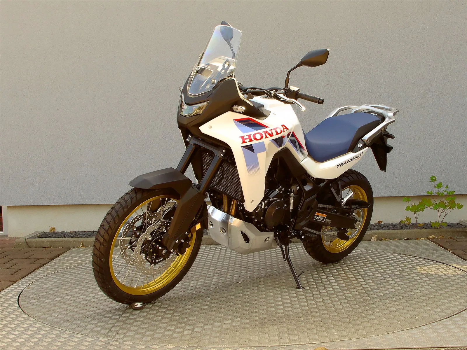 Honda XL750 Transalp E-Clutch # 6 Jahre Garantie # \*50/50 Finanzierung