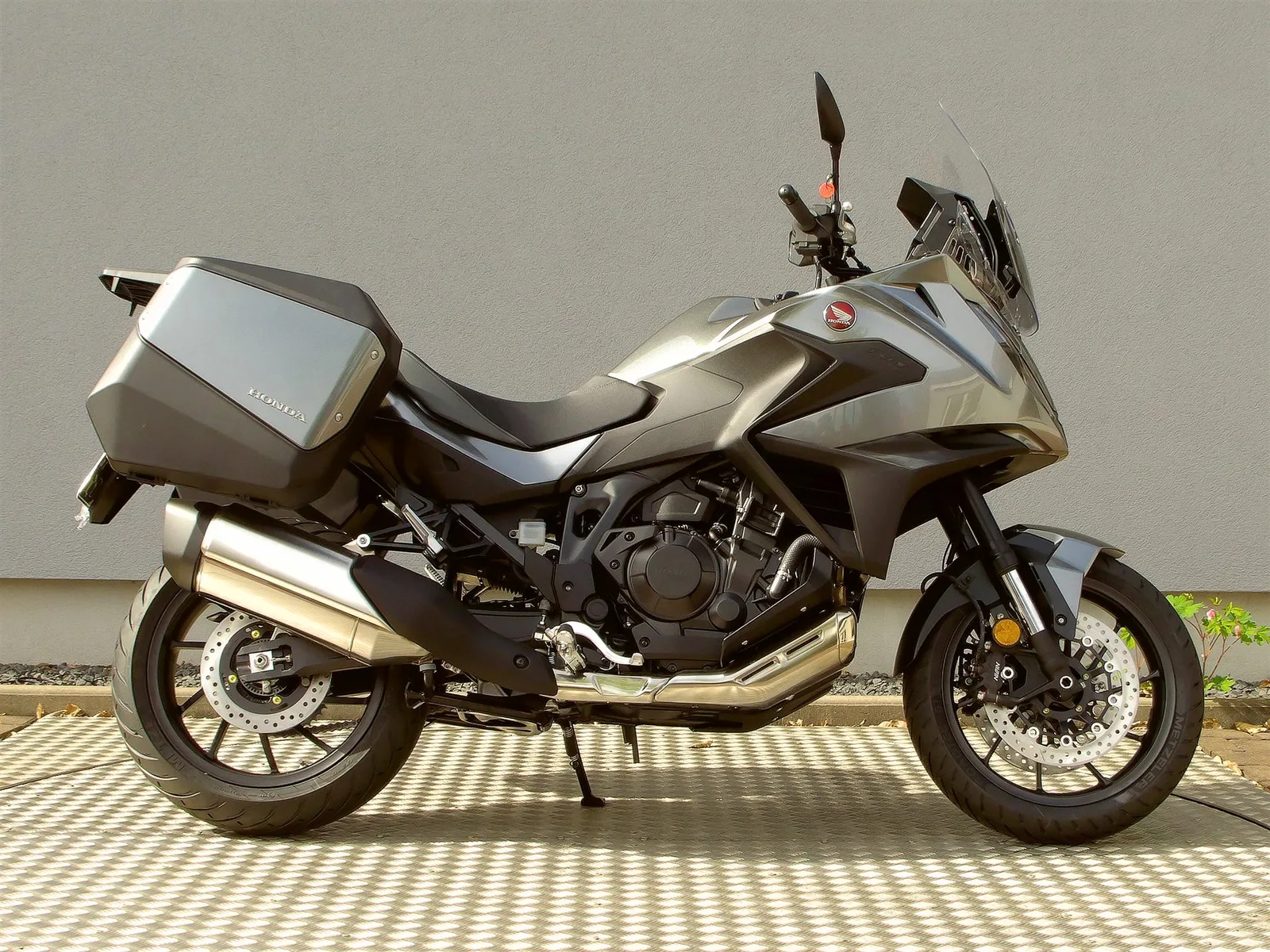 Honda NT1100