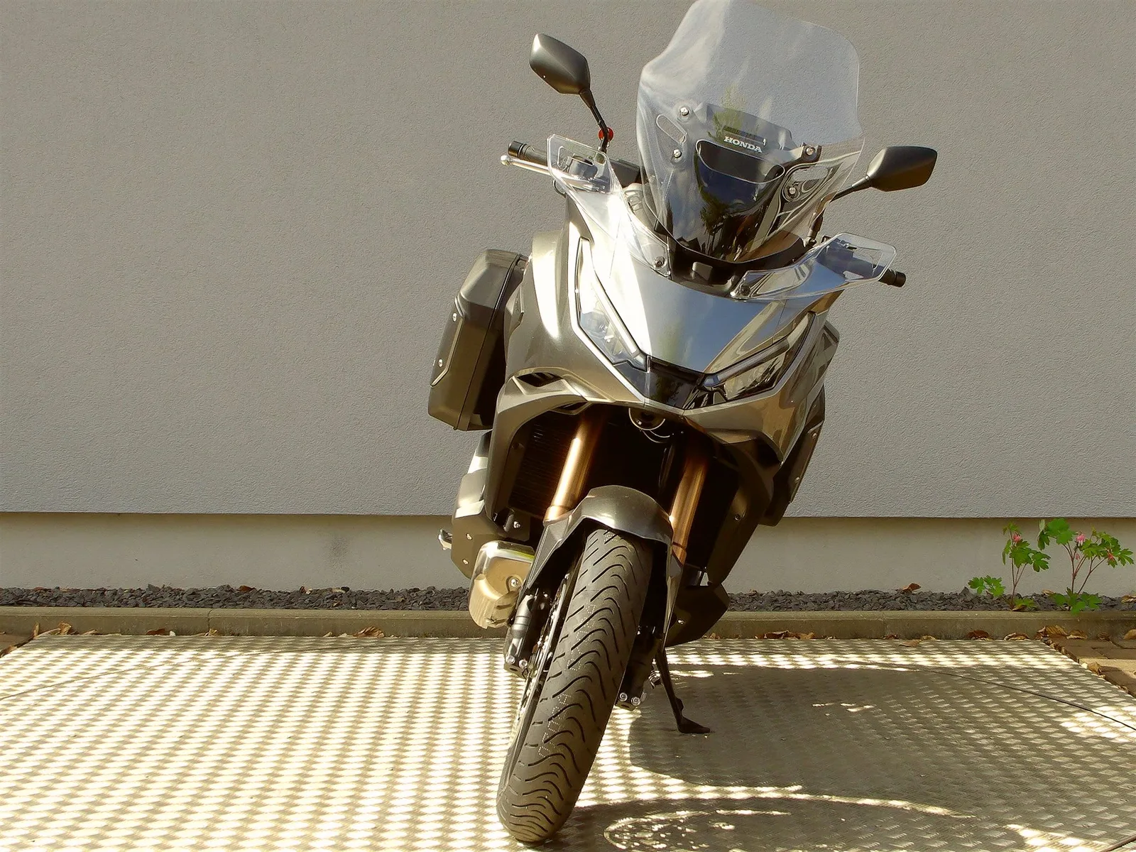 Honda NT1100 DCT Electronic Suspension 50/50 Finanzierung möglich\*