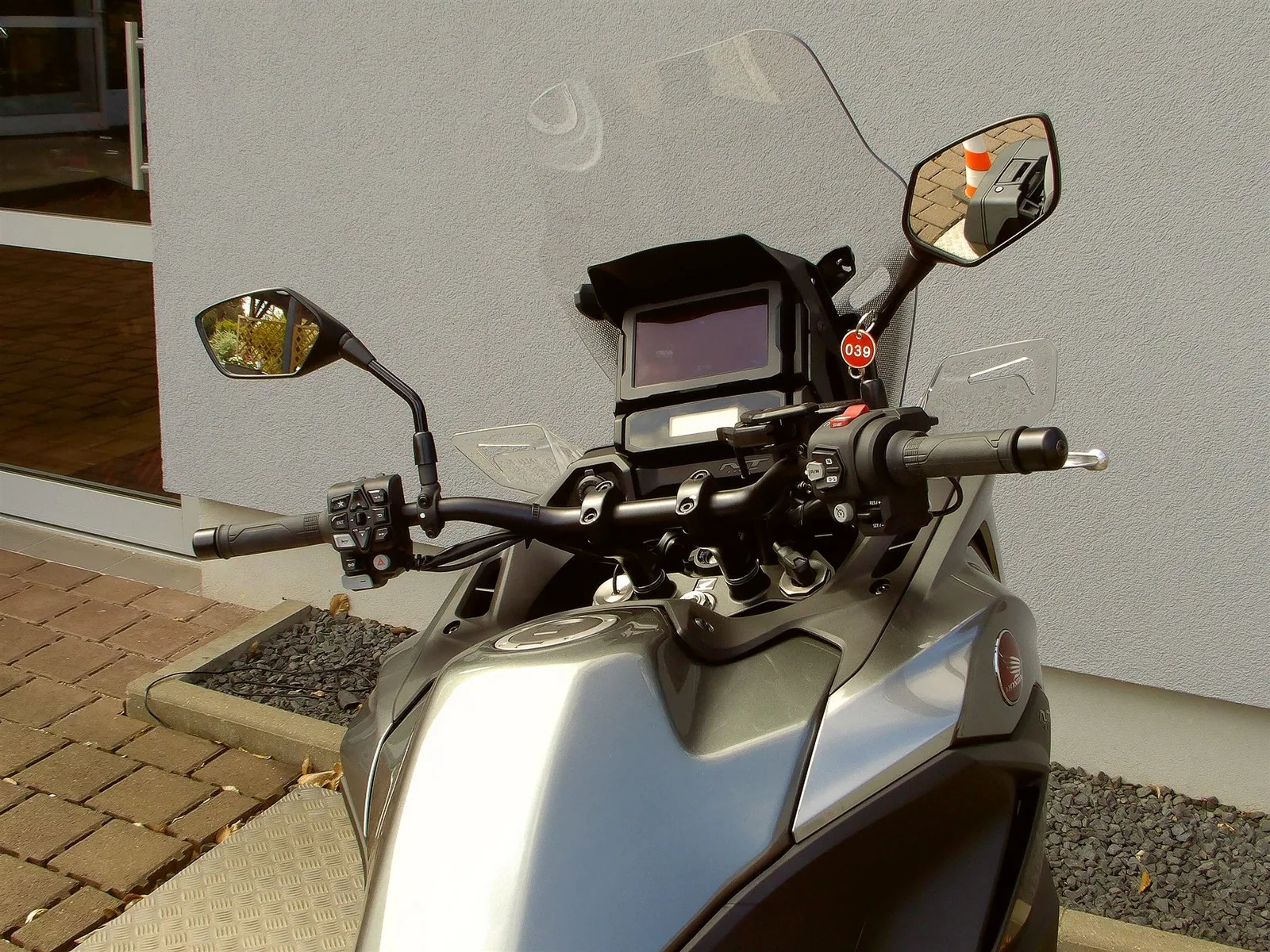 Honda NT1100 DCT Electronic Suspension 50/50 Finanzierung möglich\*