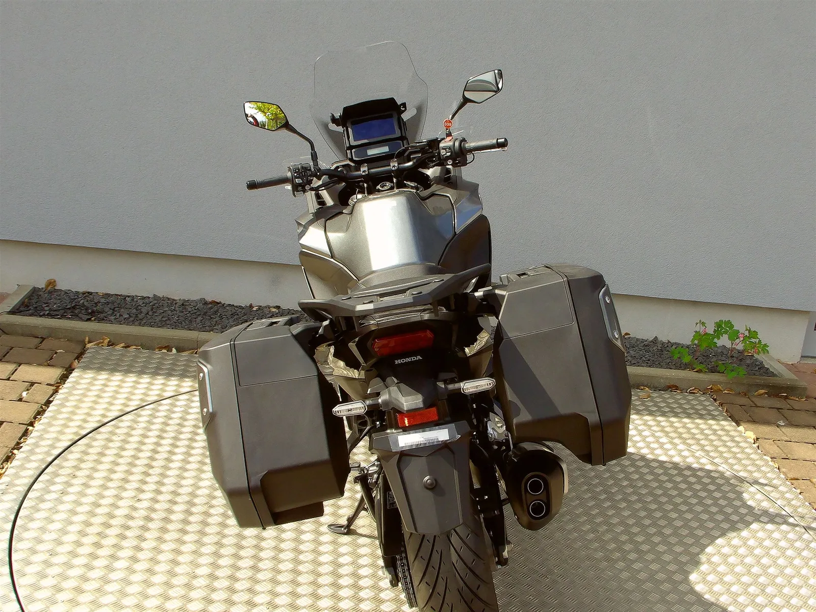 Honda NT1100 DCT Electronic Suspension 50/50 Finanzierung möglich\*