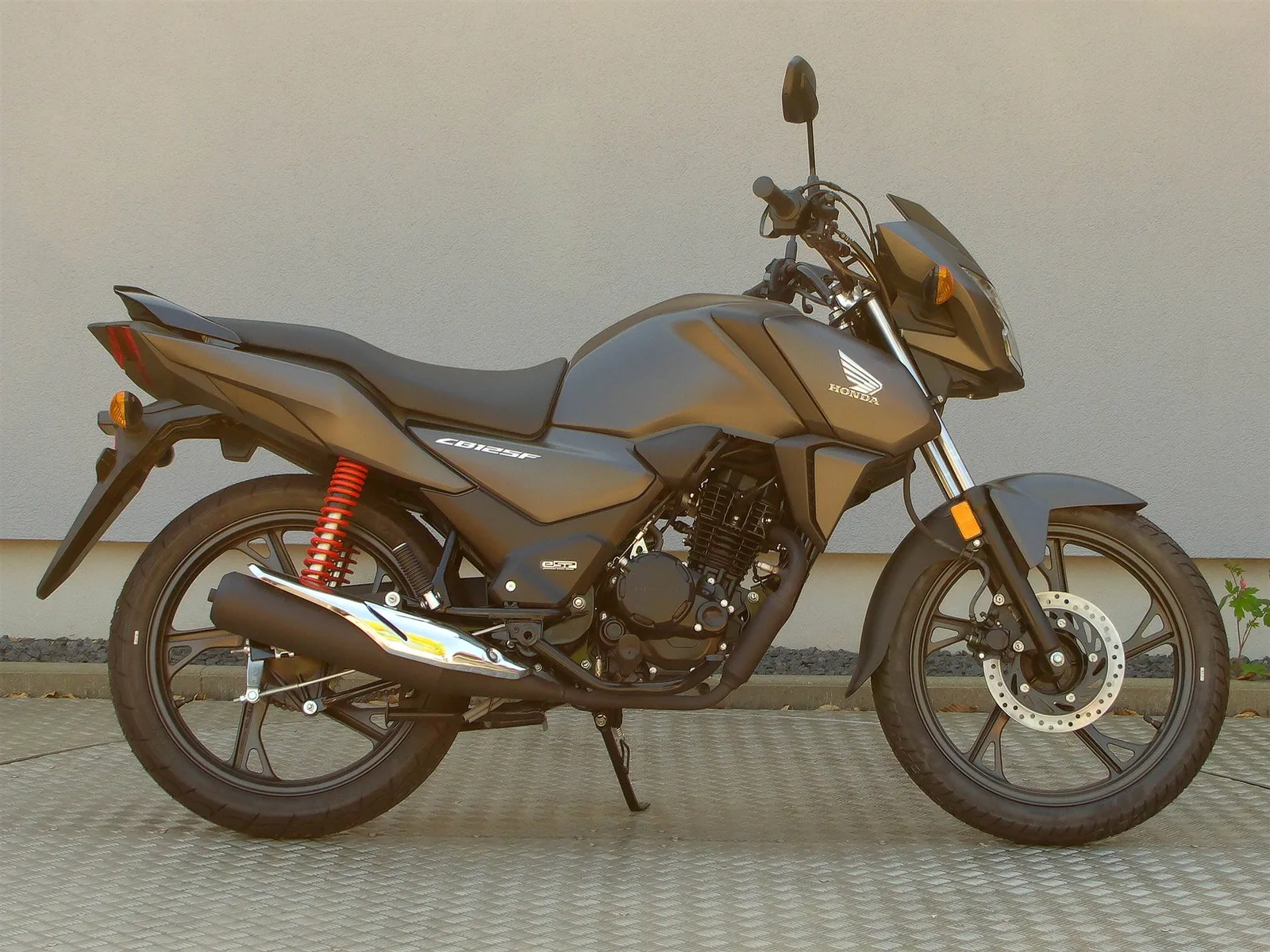 Honda CB125F # 6 Jahre Garantie # \*50/50 Finanzierung