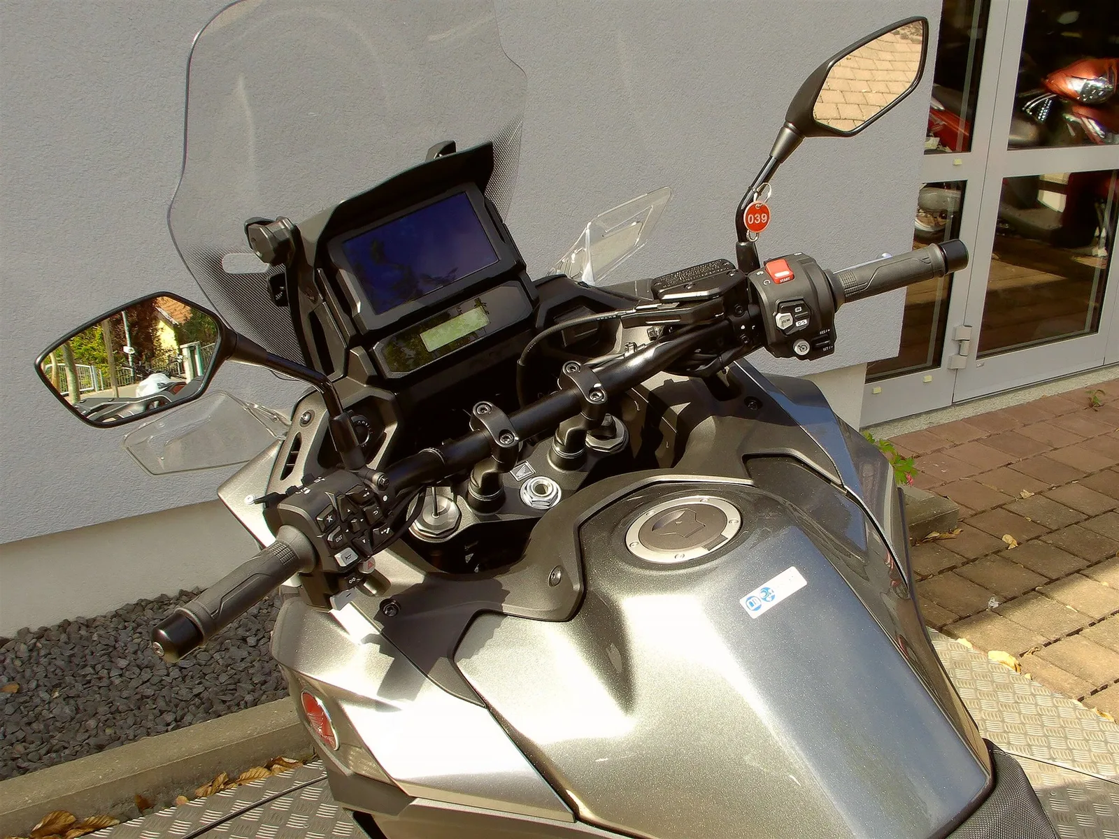 Honda NT1100 DCT Electronic Suspension 50/50 Finanzierung möglich\*