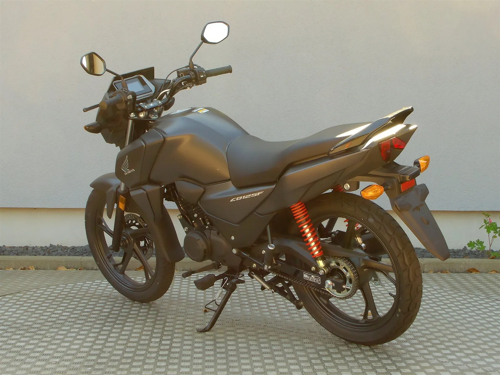 Honda CB125F # 6 Jahre Garantie # \*50/50 Finanzierung