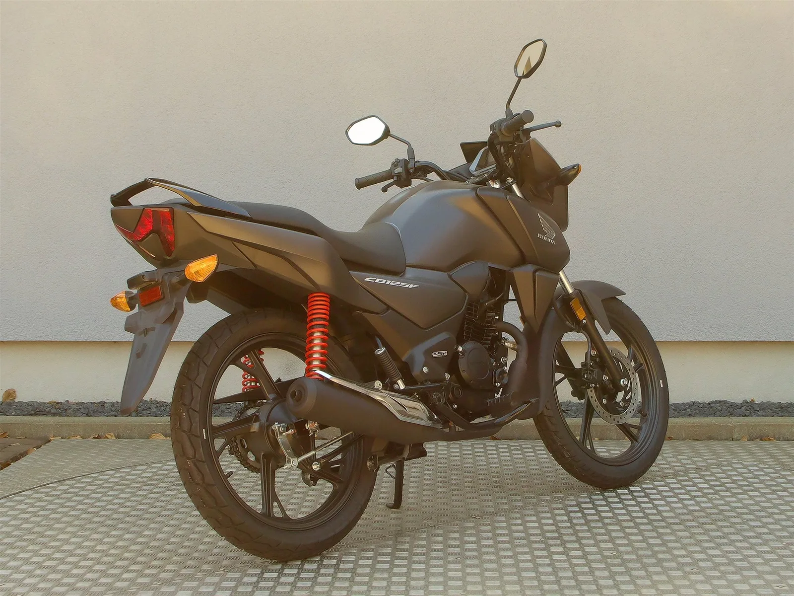 Honda CB125F # 6 Jahre Garantie # \*50/50 Finanzierung