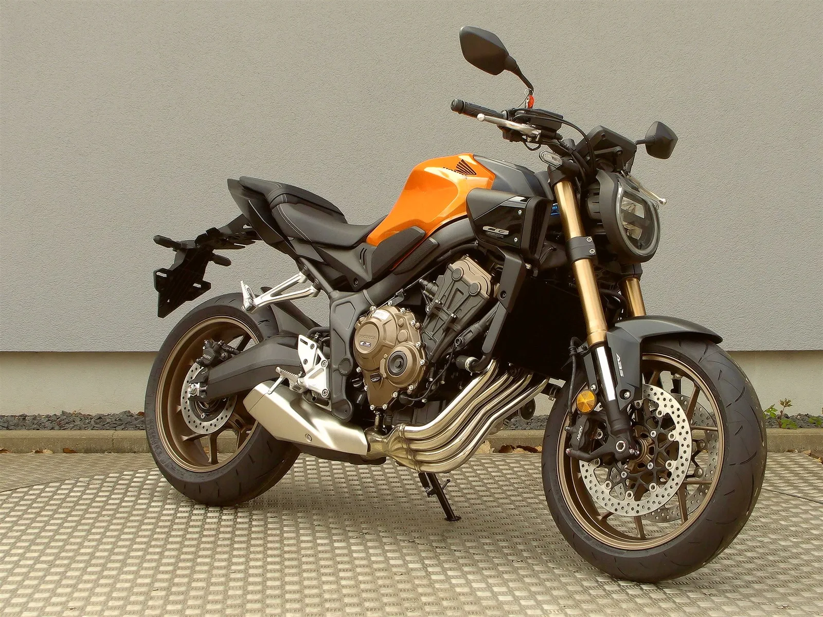 Honda CB650R MJ 2026
