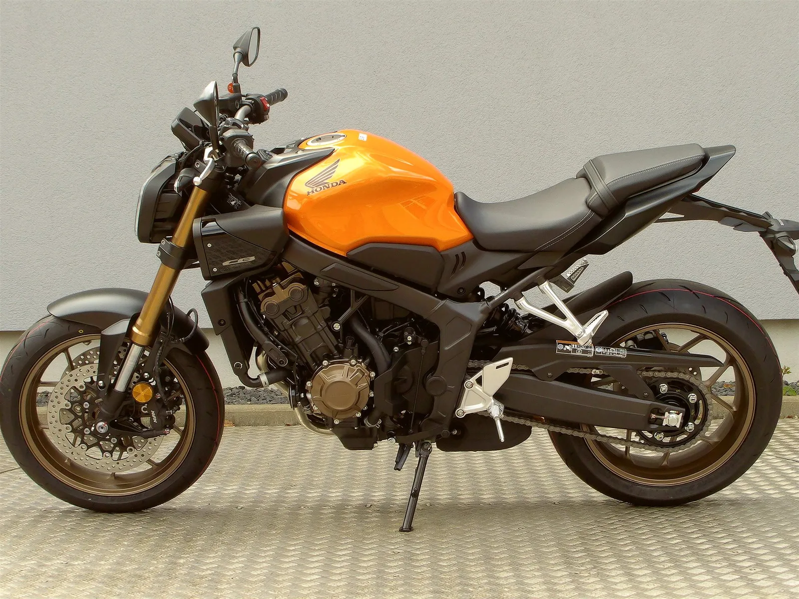 Honda CB650R MJ 2026