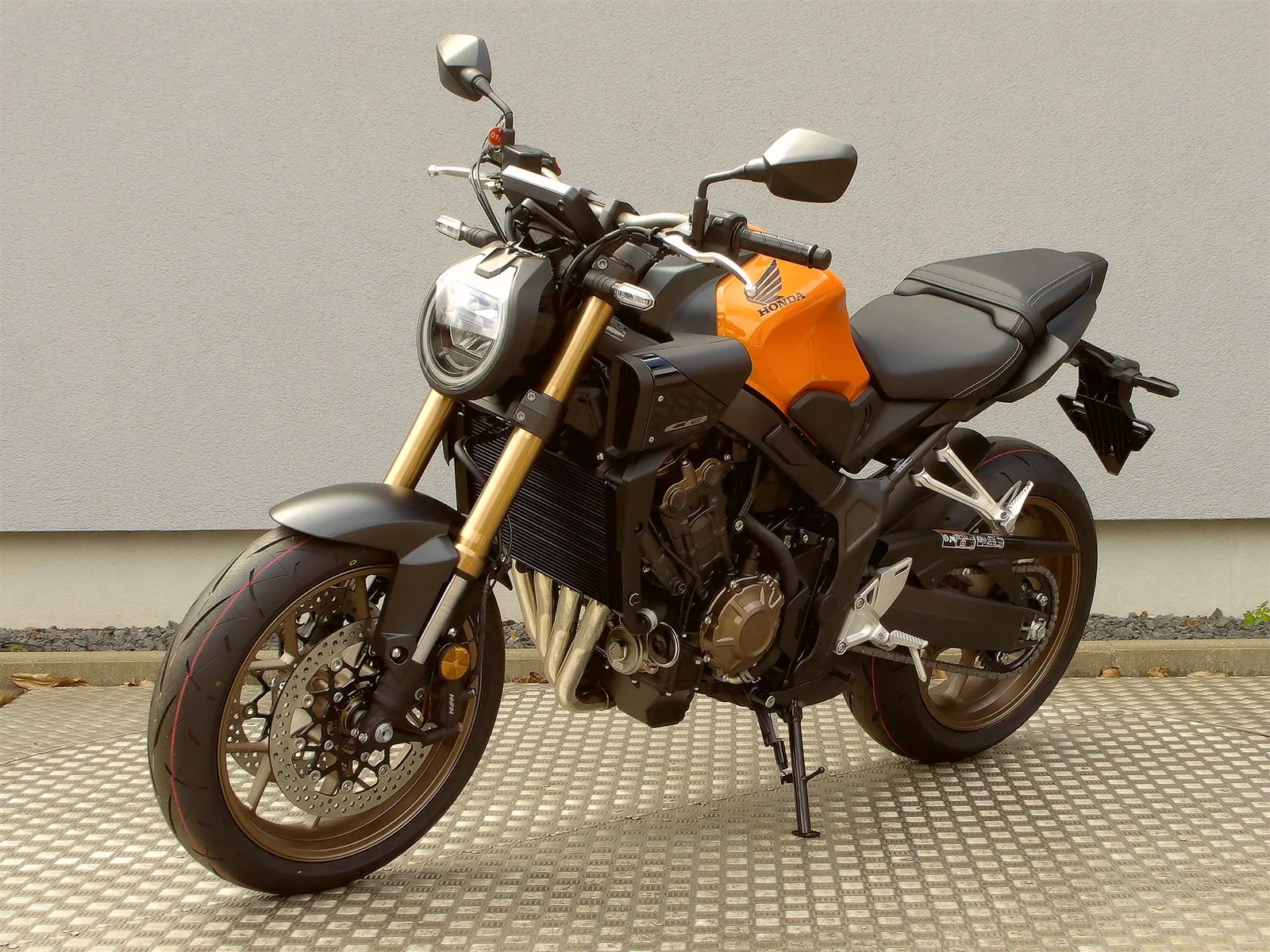 Honda CB650R MJ 2026