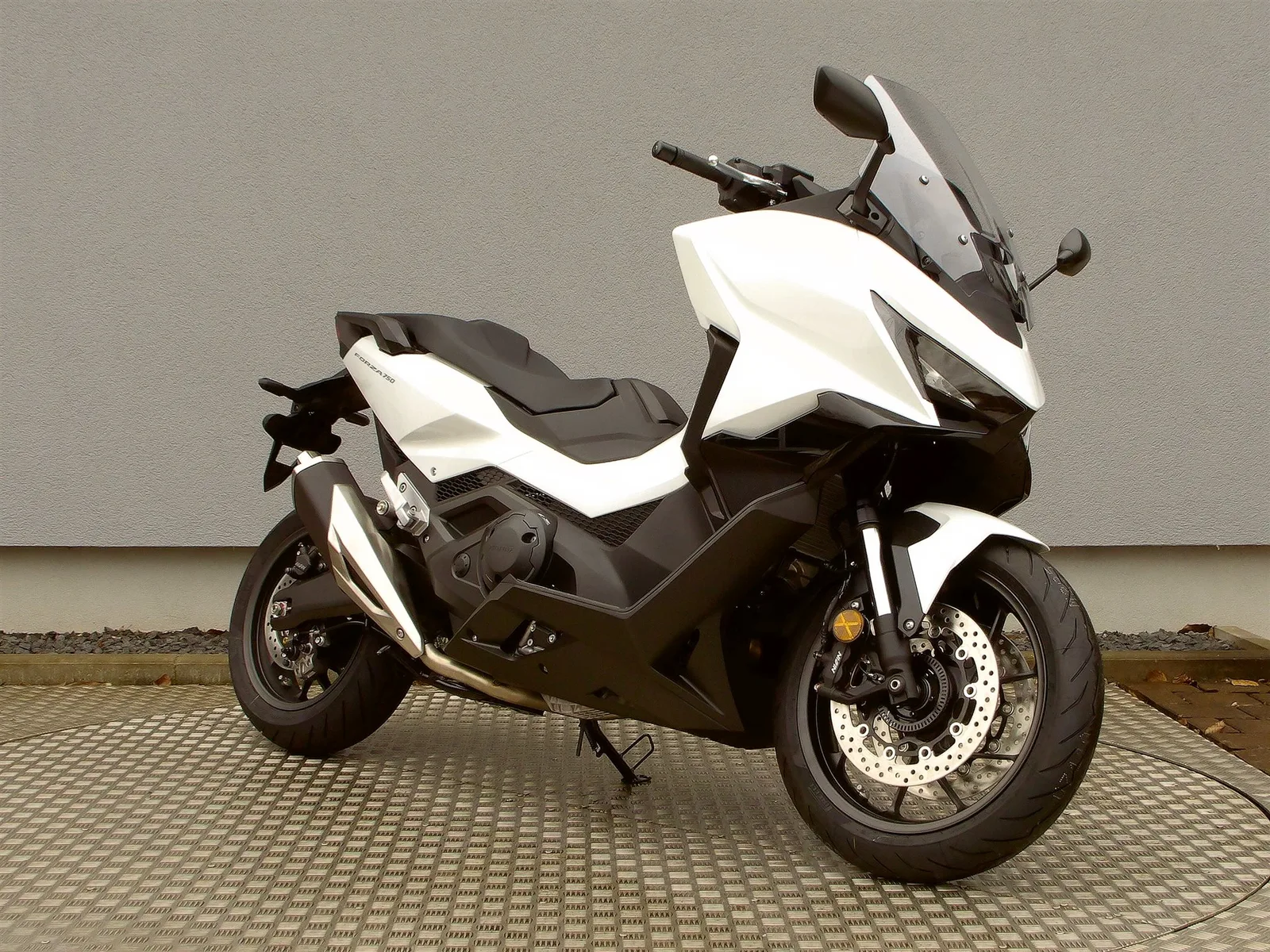 Honda Forza 750
