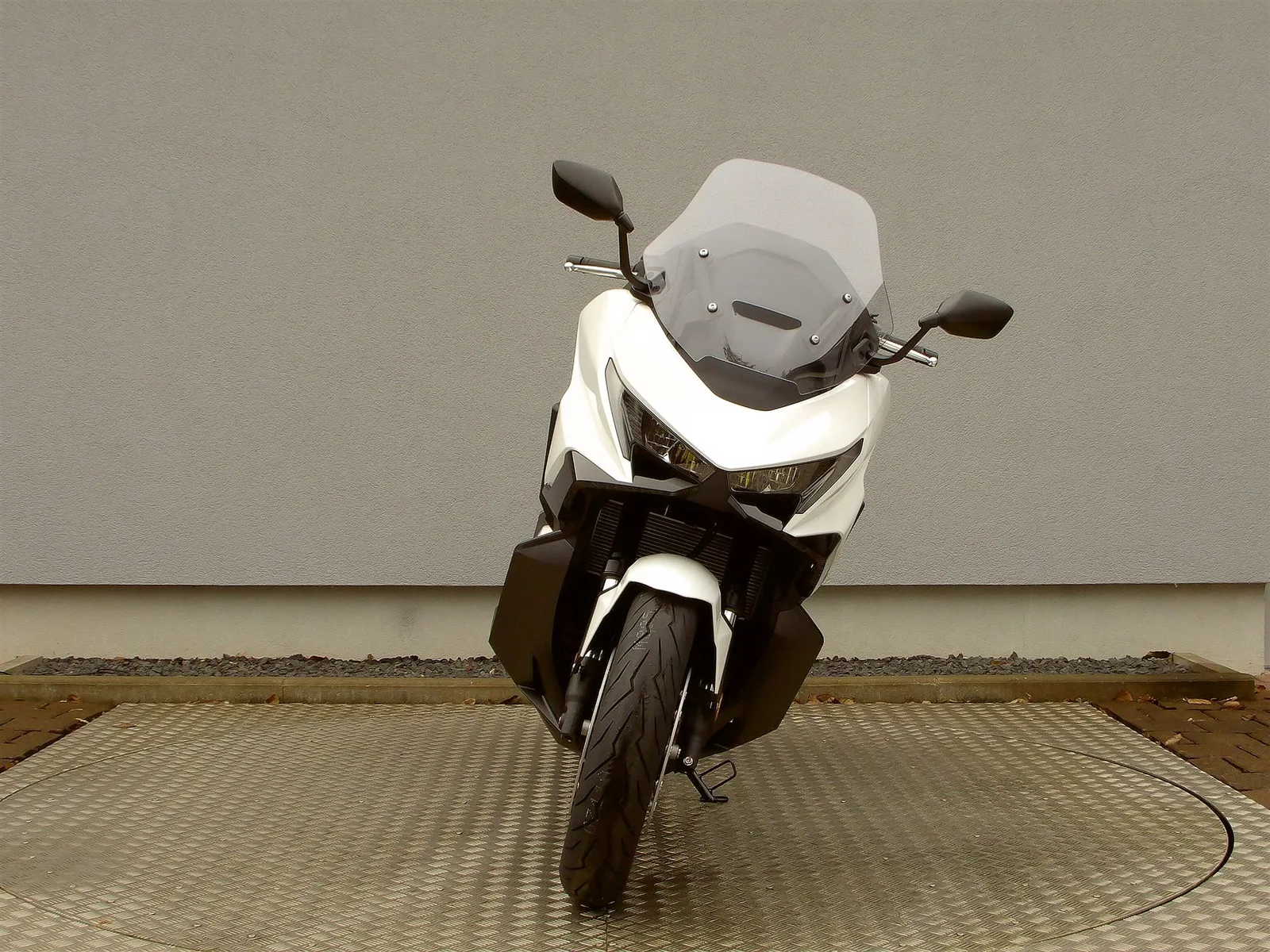Honda Forza 750