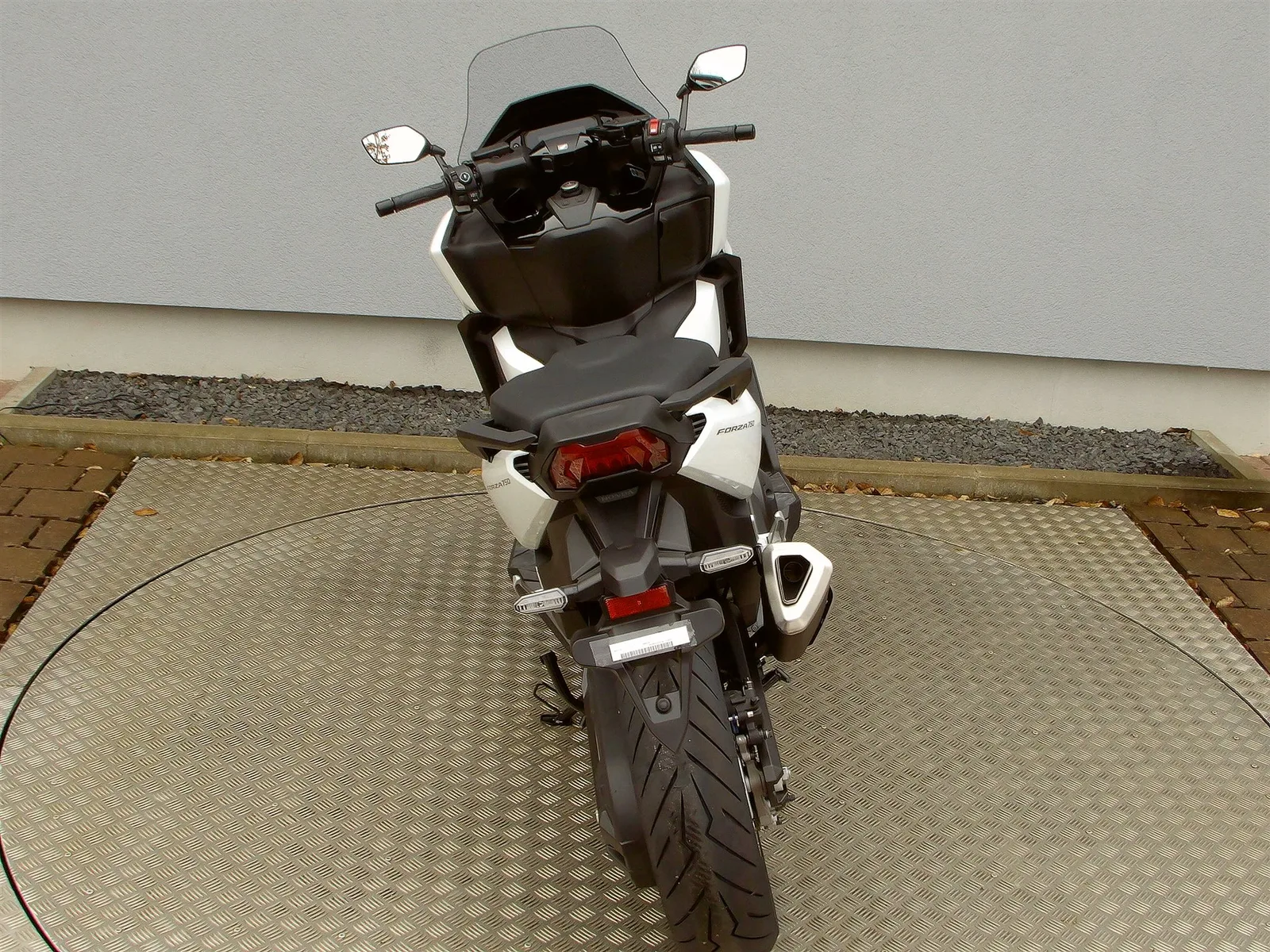 Honda Forza 750