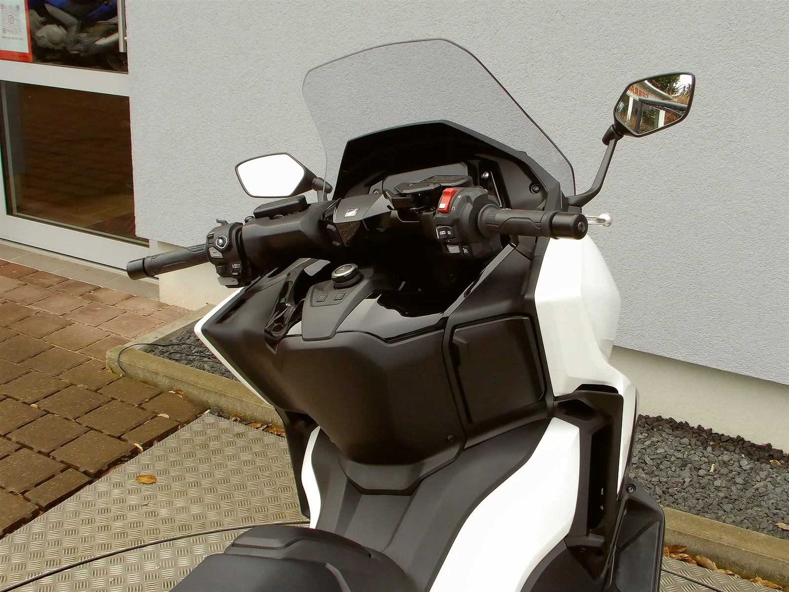 Honda Forza 750