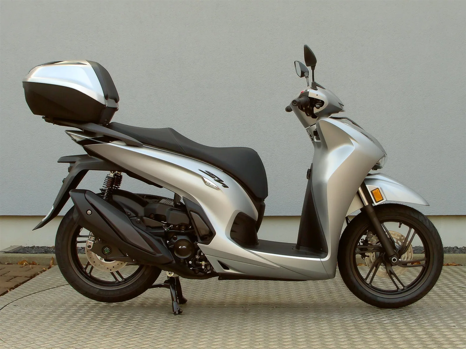 Honda SH350i