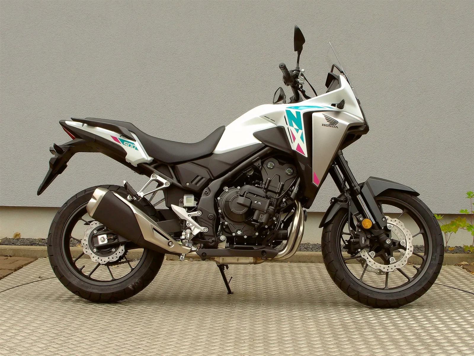 Honda NX500 E-Clutch 50/50 Finanzierung\* möglich