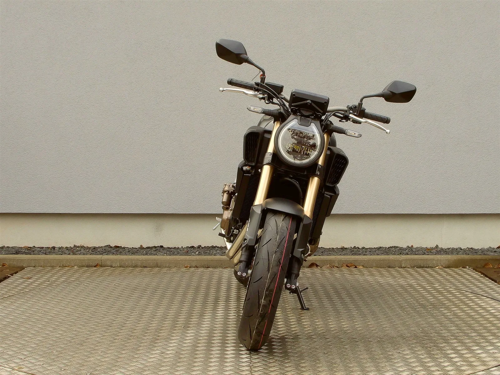 Honda CB650R E-Clutch # 6 Jahre Garantie # \*50/50 Finanzierung