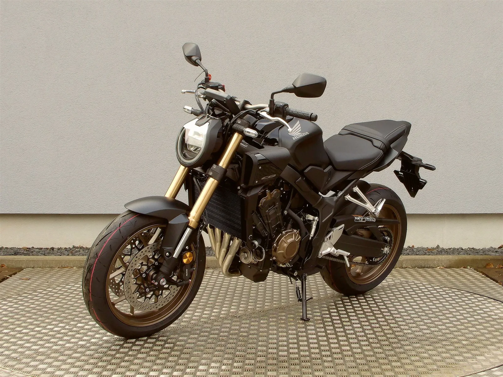 Honda CB650R E-Clutch # 6 Jahre Garantie # \*50/50 Finanzierung