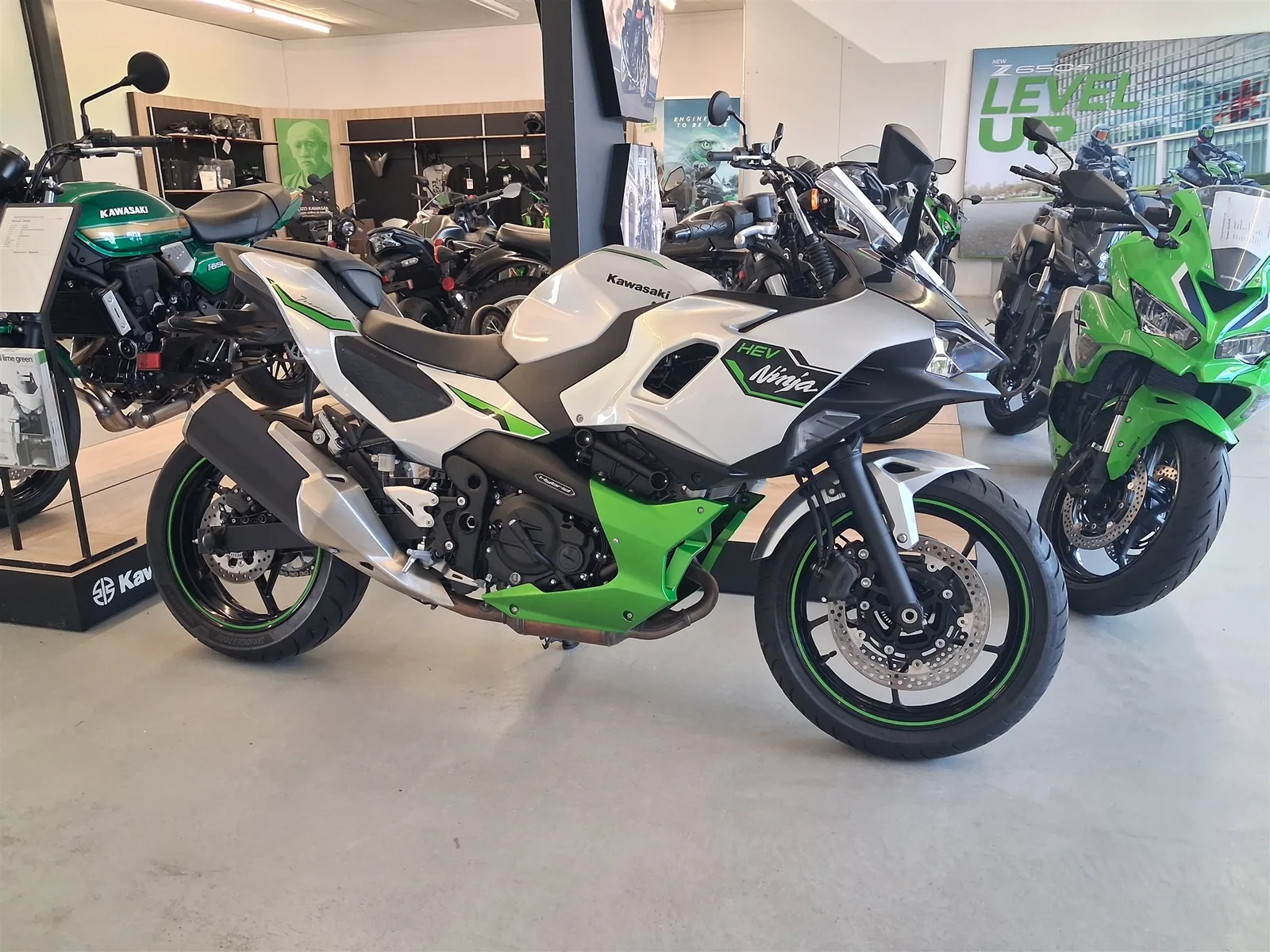 Kawasaki Ninja 7 Hybrid