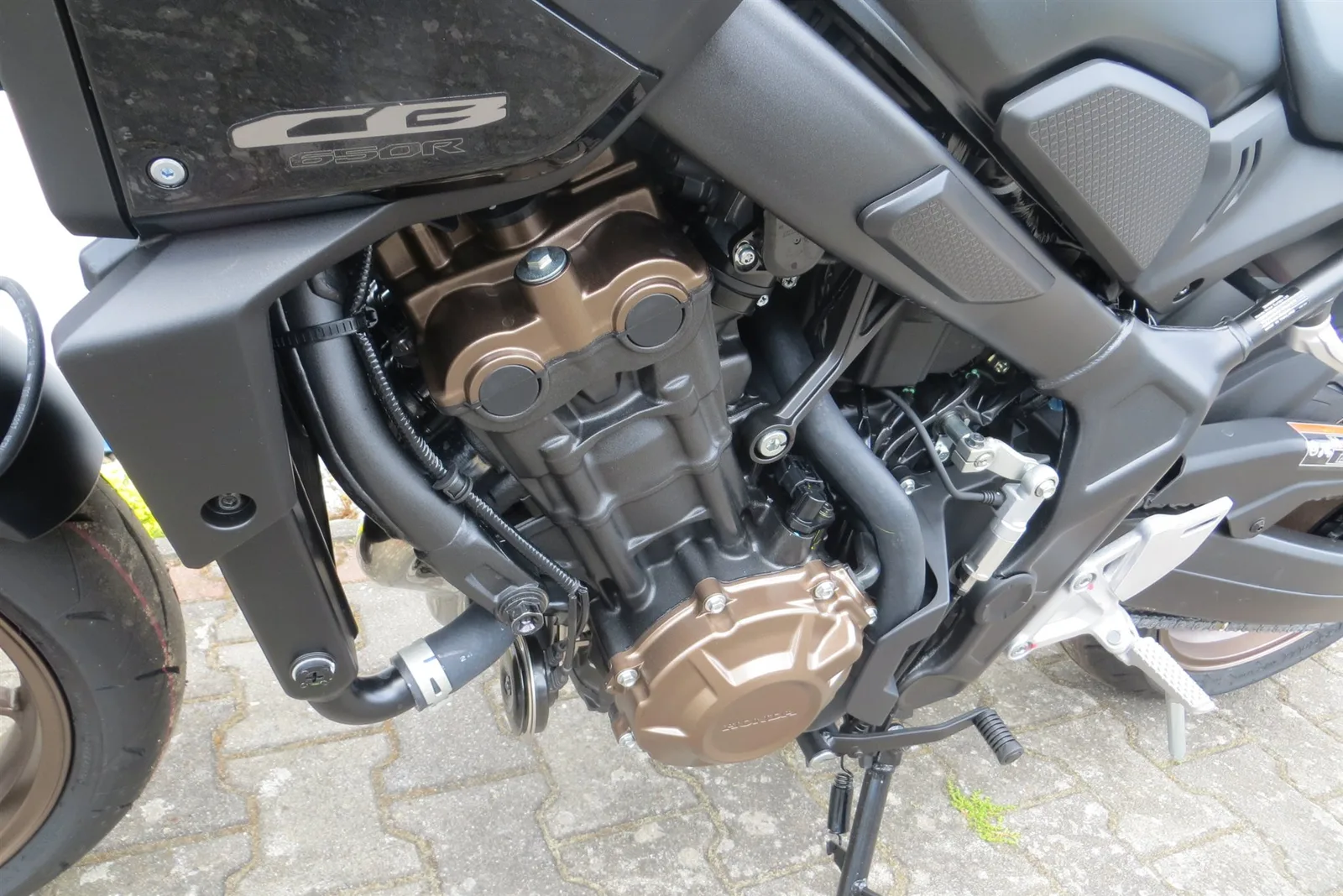 Honda CB650R E-Clutch Finanzierung ab 109,-€ mtl. - A2 möglich - NEU\*