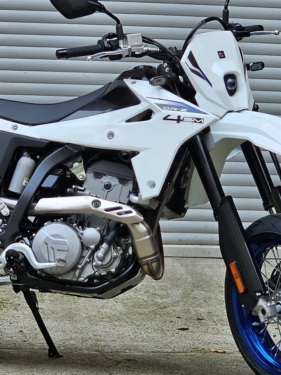 Suzuki DR-Z4SM SUPERMOTO
