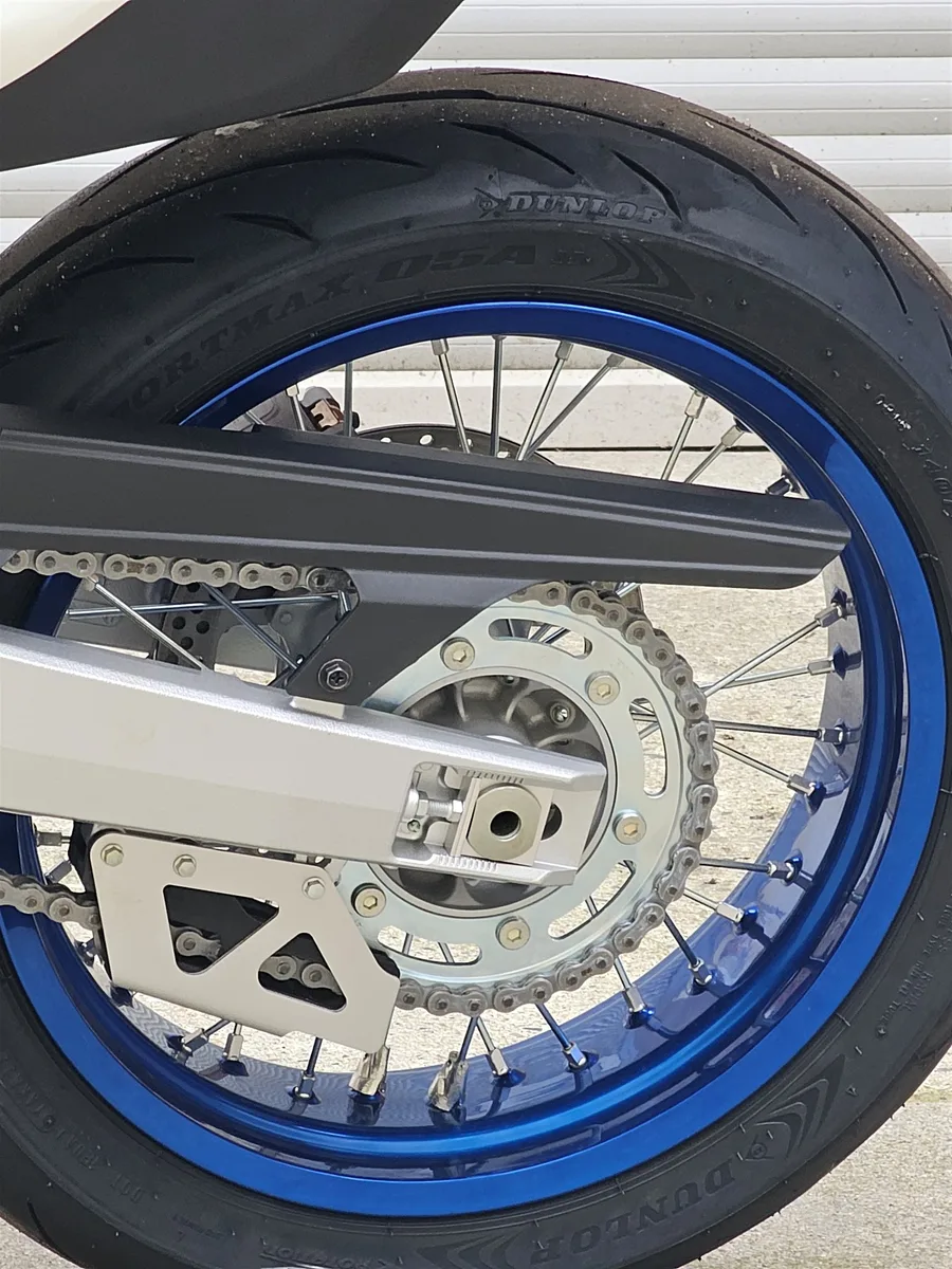 Suzuki DR-Z4SM SUPERMOTO