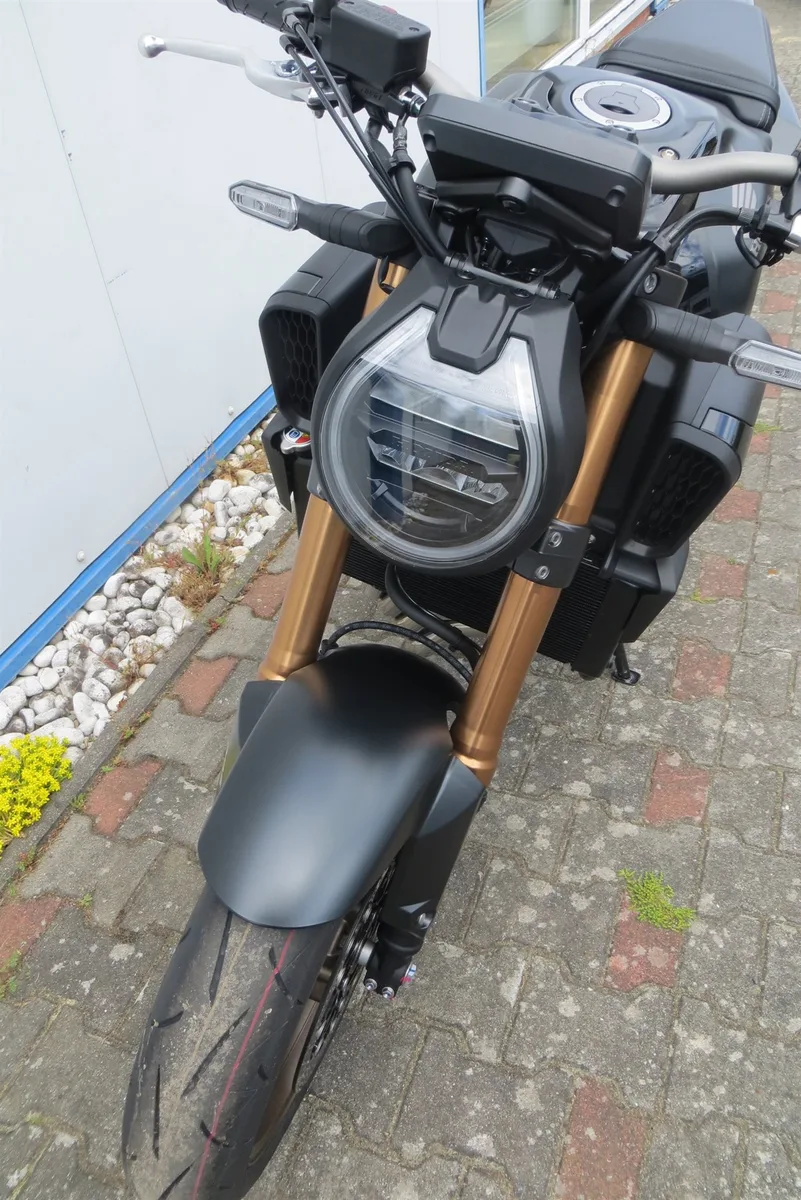 Honda CB650R E-Clutch Finanzierung ab 109,-€ mtl. - A2 möglich - NEU\*