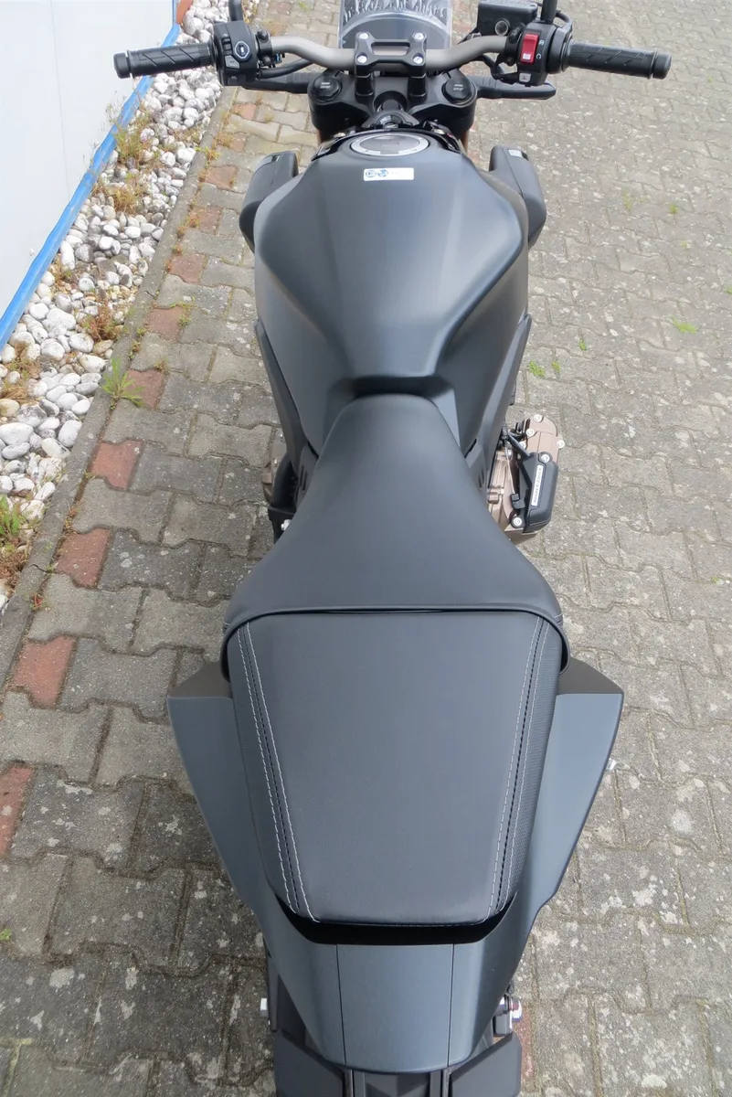 Honda CB650R E-Clutch Finanzierung ab 109,-€ mtl. - A2 möglich - NEU\*