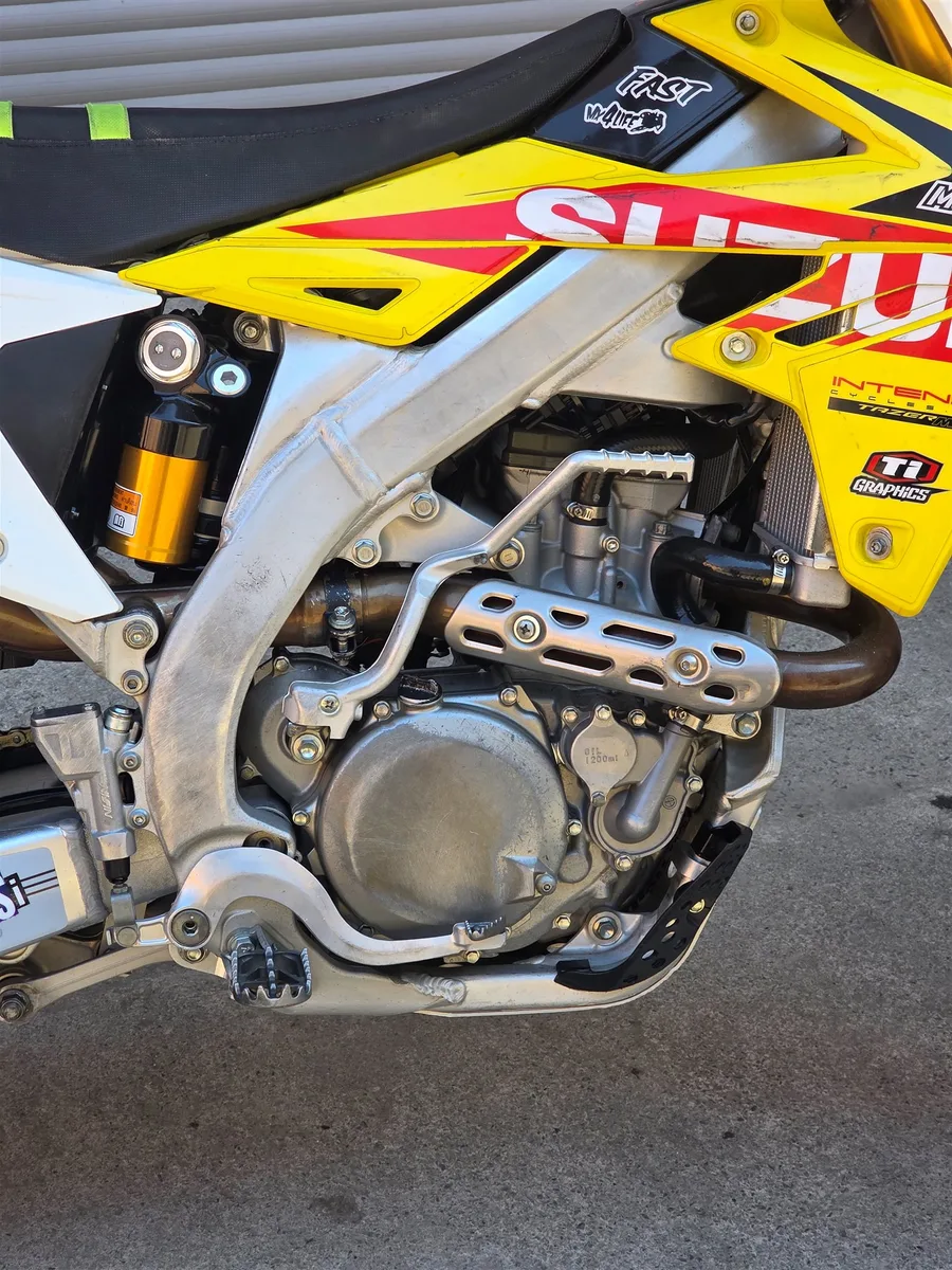 Suzuki RM-Z450 2022