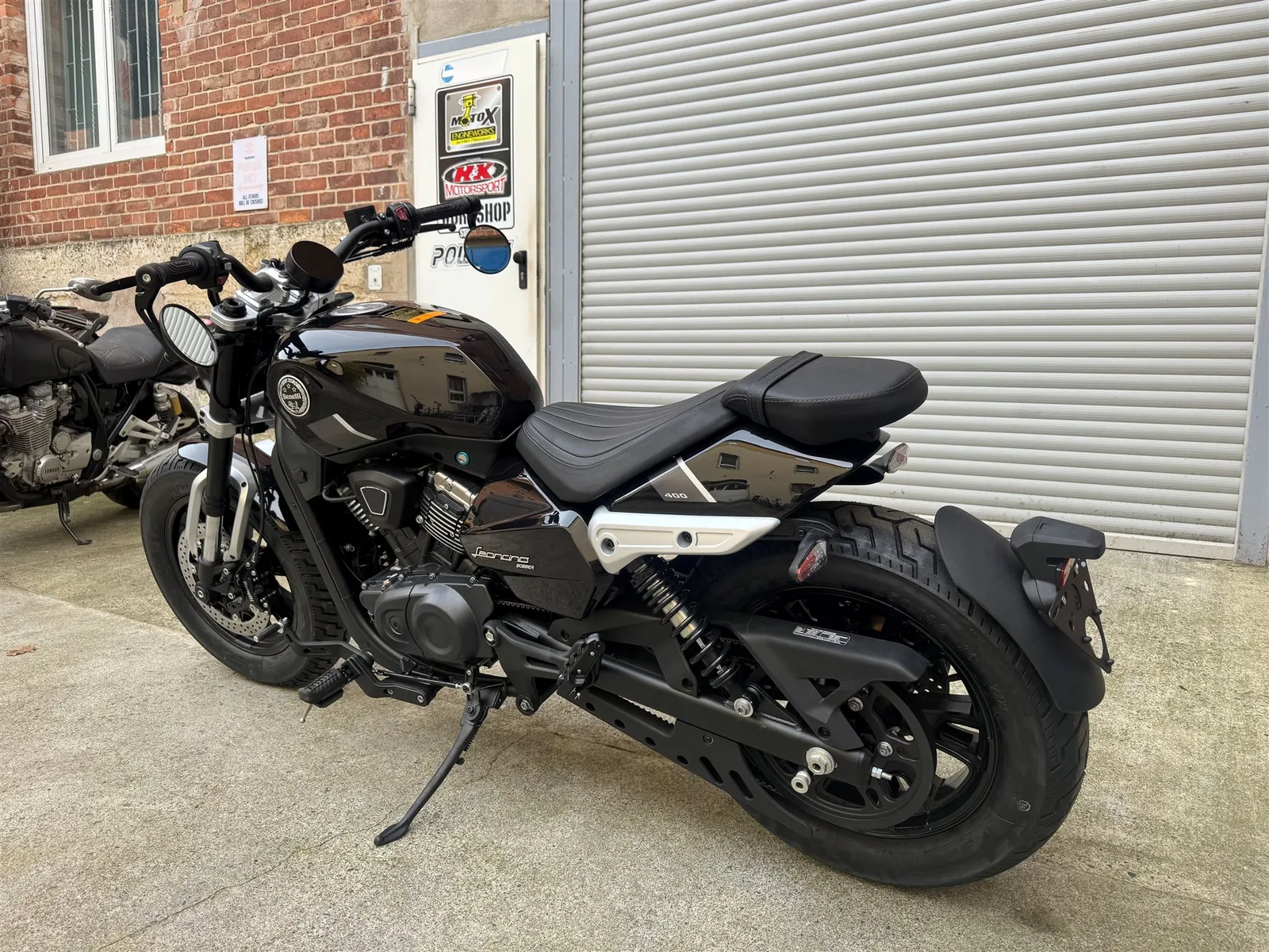 Benelli Leoncino Bobber 400
