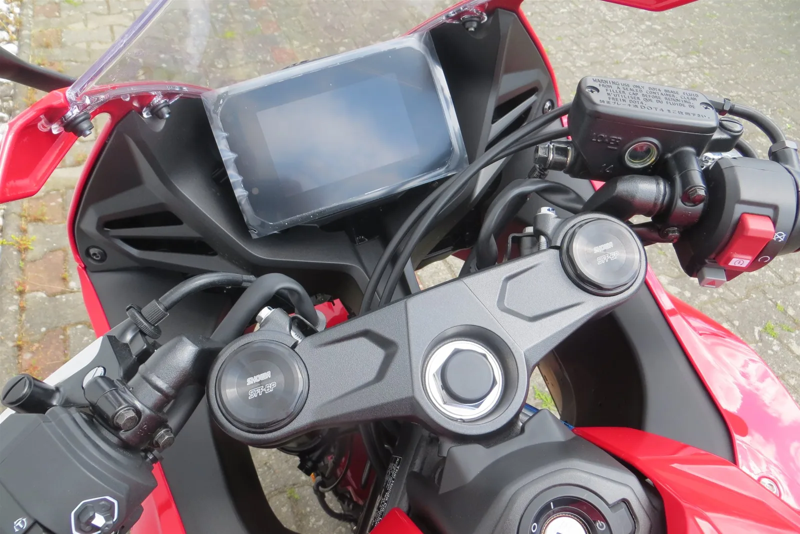 Honda CBR650R E-Clutch Neufahrzeug - Finanzierung
