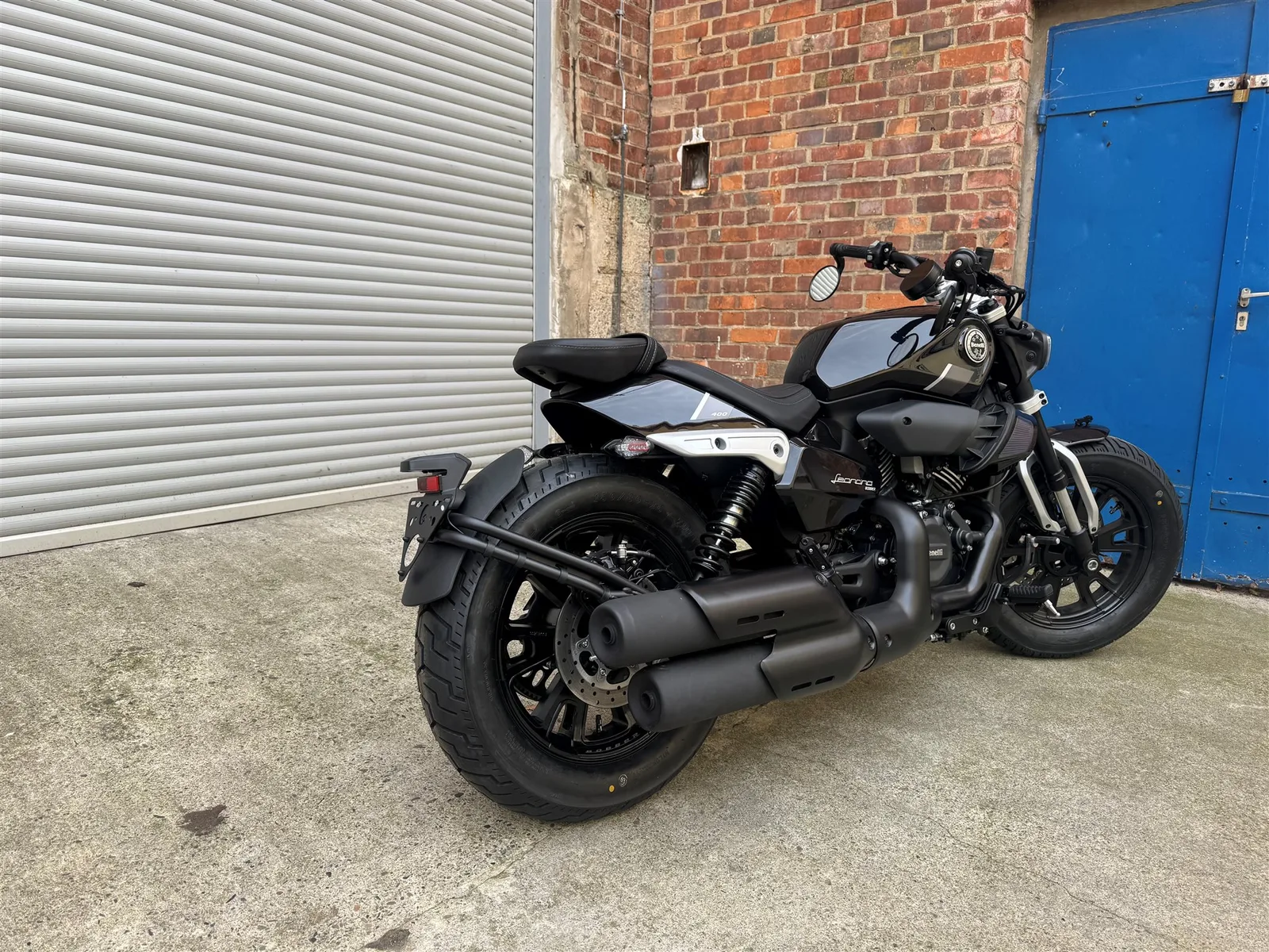 Benelli Leoncino Bobber 400