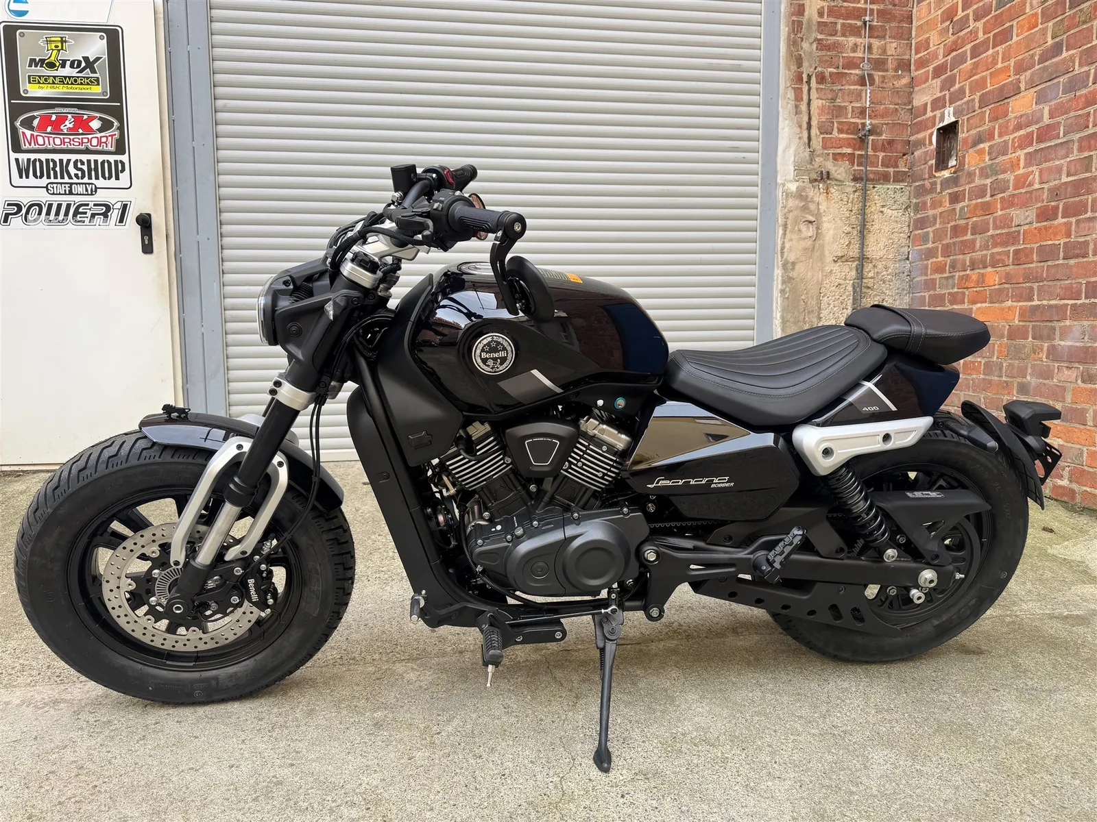 Benelli Leoncino Bobber 400