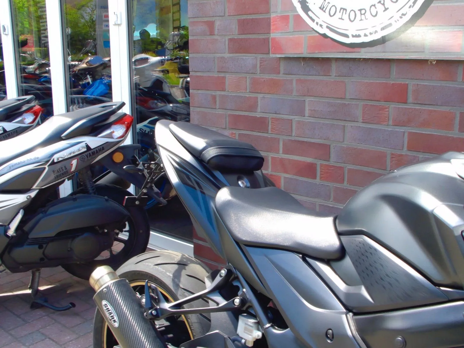 Suzuki GSX-S750