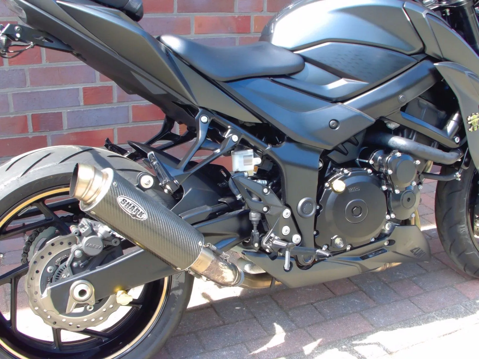 Suzuki GSX-S750