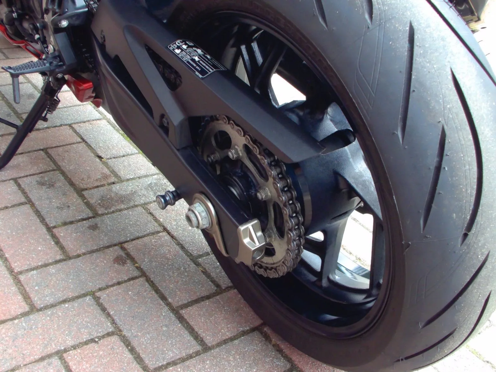 Suzuki GSX-S750