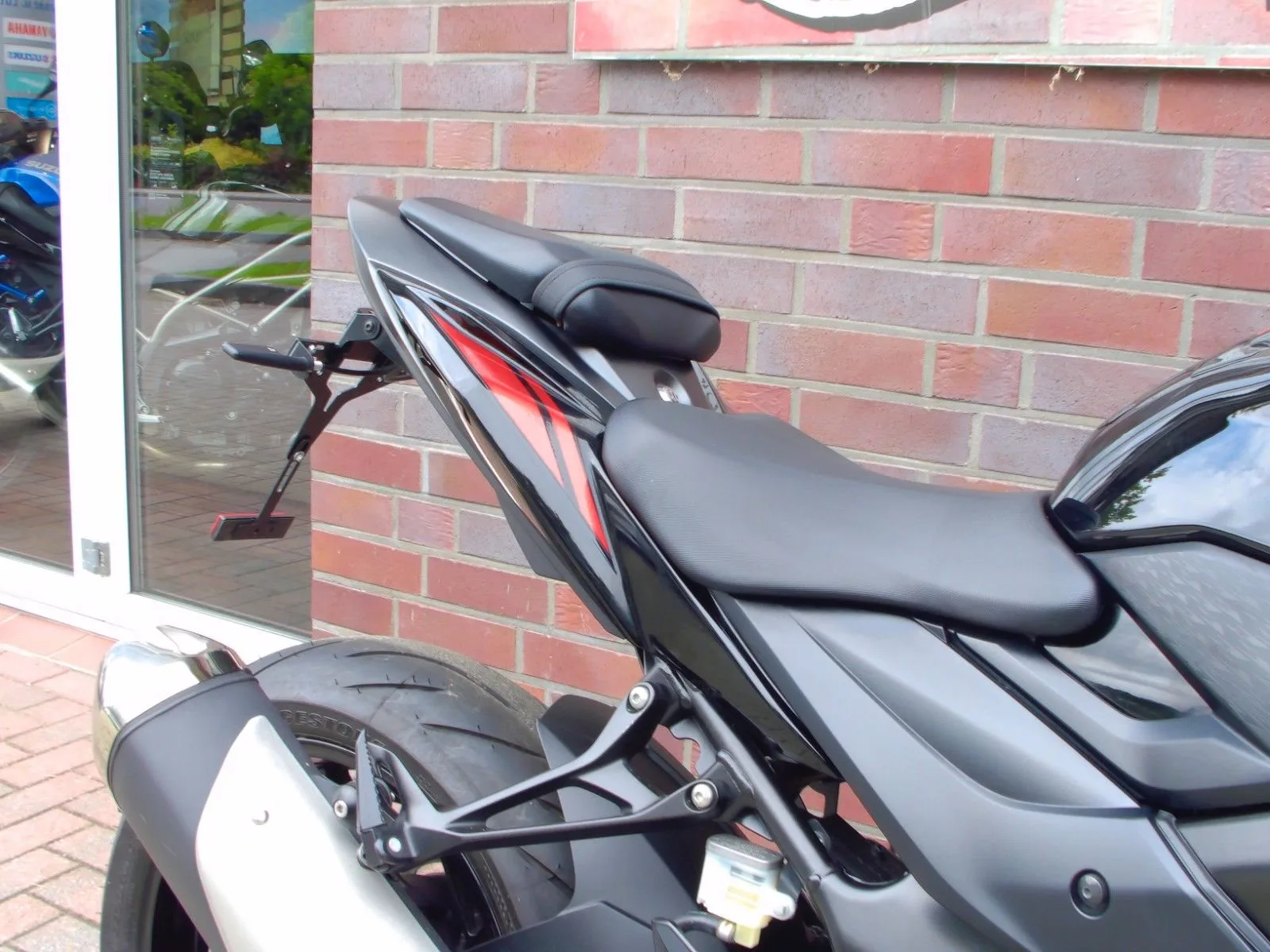 Suzuki GSX-S750