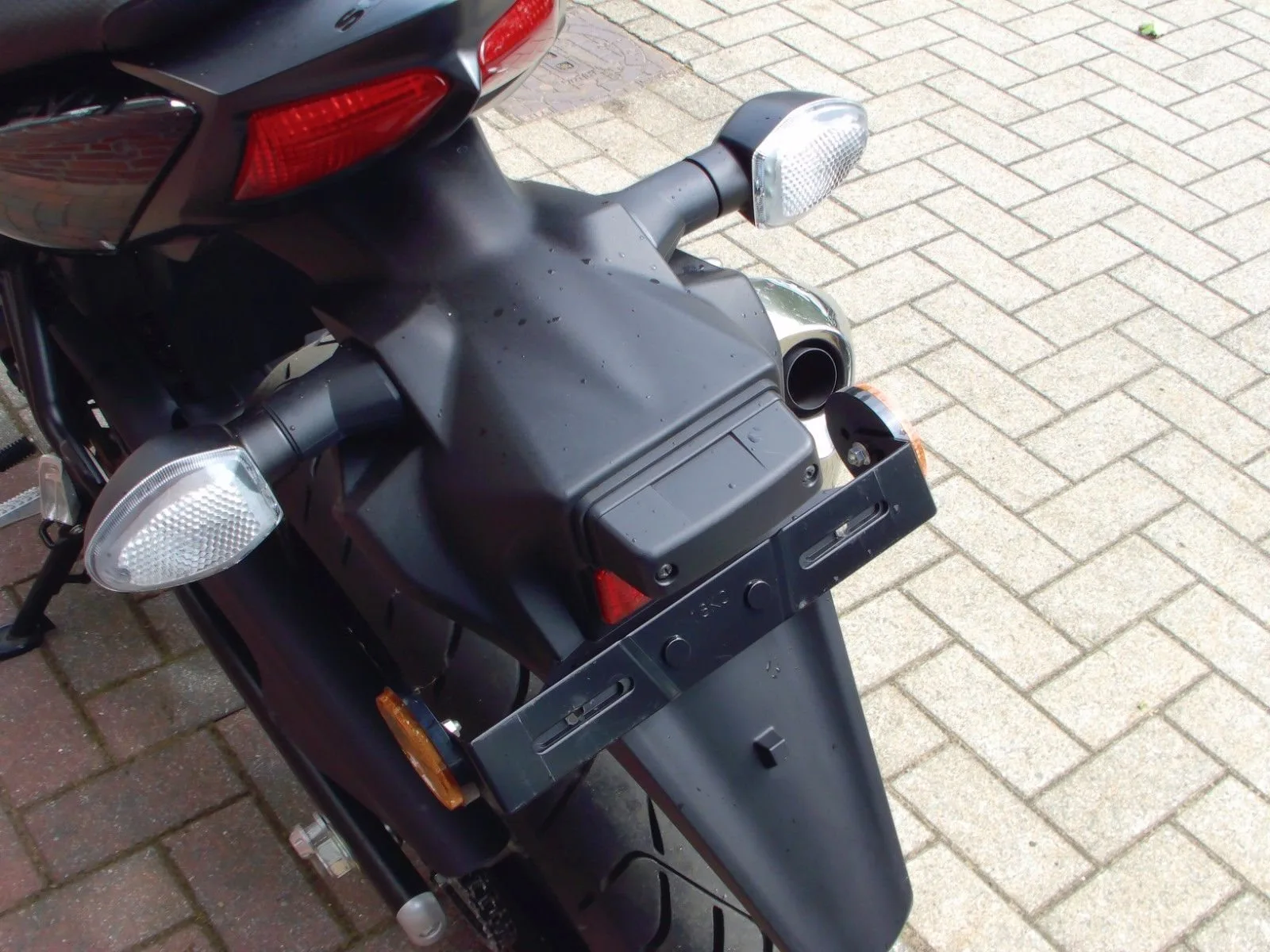 Suzuki SV650 ABS 1. Hand