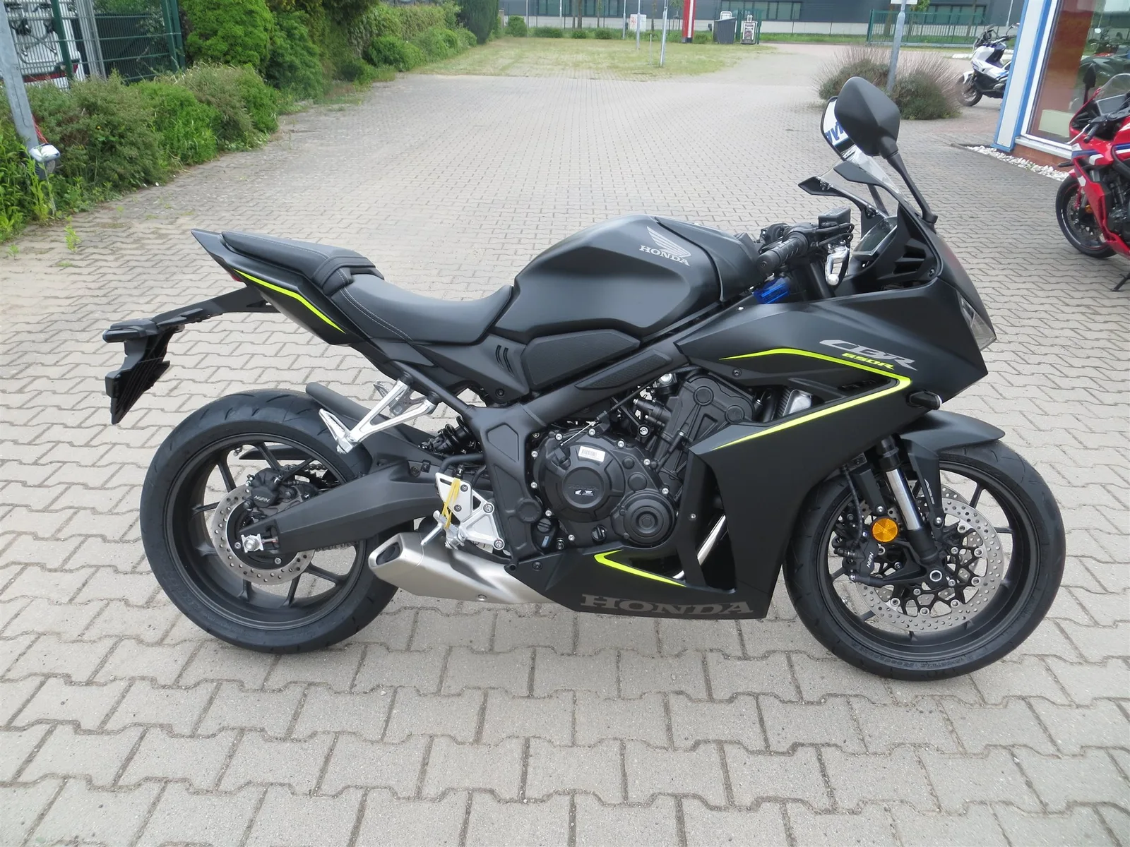 Honda CBR650R Neu - Finanzierung - Matt Gunpowder Black Metallic