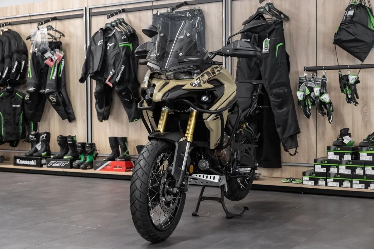 Voge DS625X